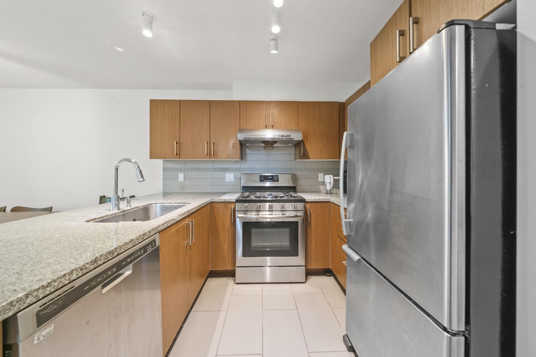 208 6800 ECKERSLEY ROAD, R3129555, BC,