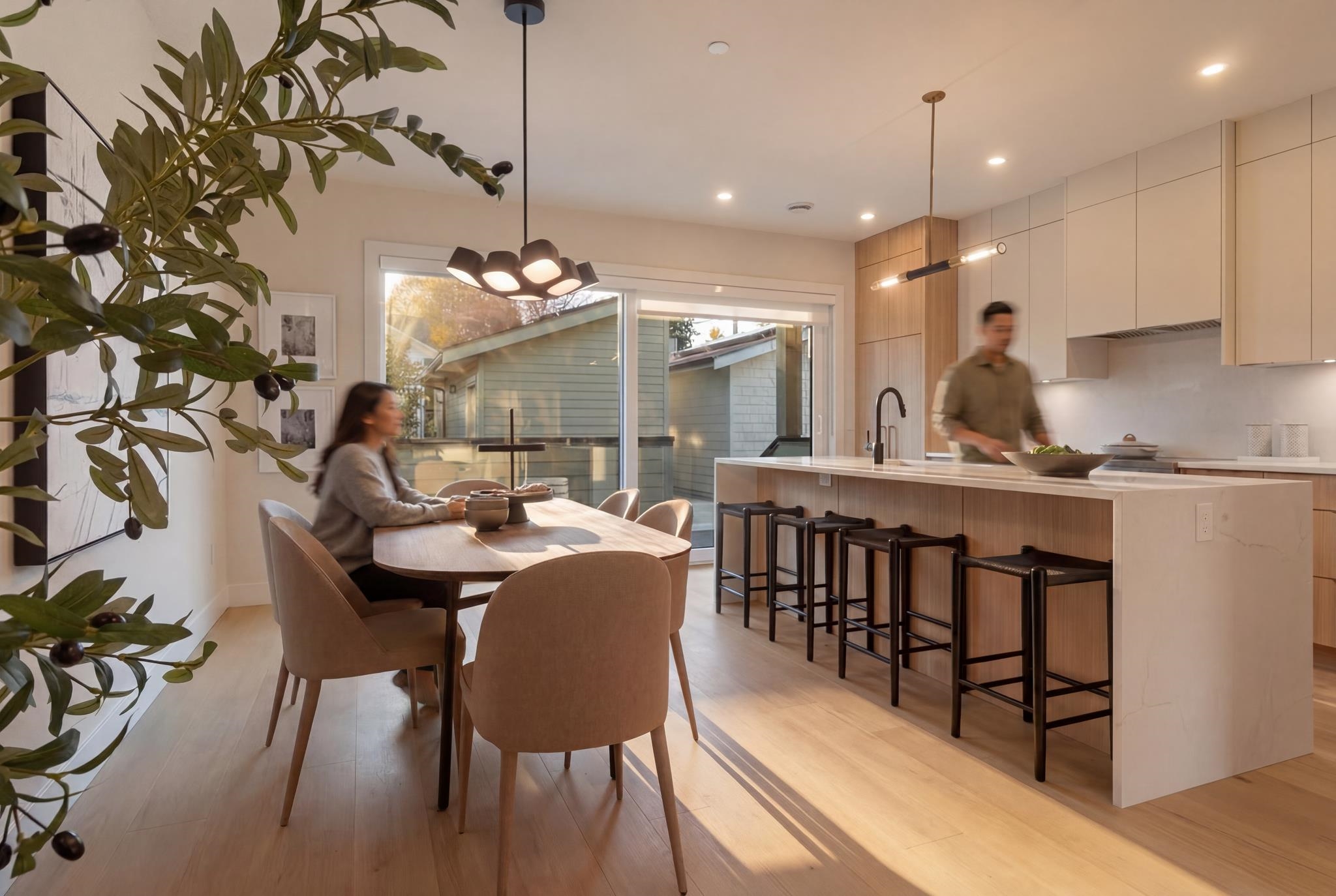 2 1937 TEMPLETON DRIVE, R3129592, BC,