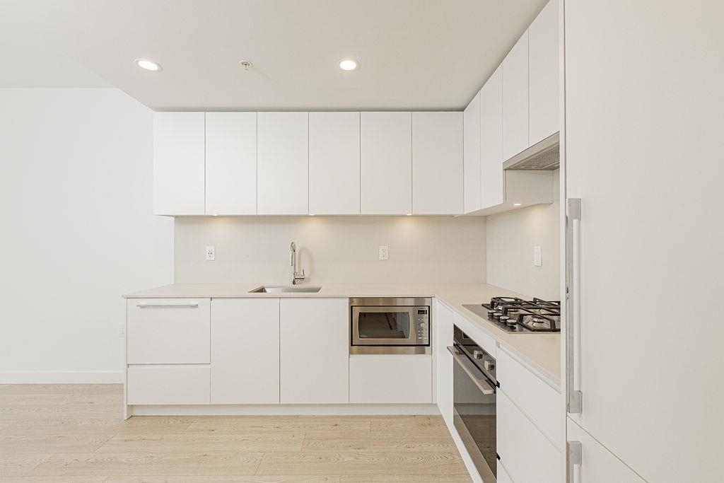 3010 2181 MADISON AVENUE, R3129597, BC,