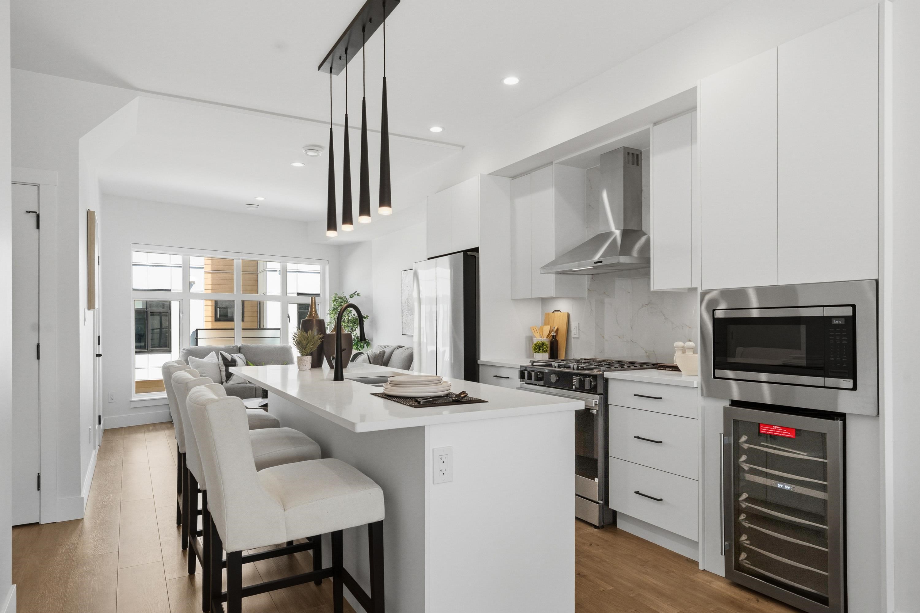 24 177 175A STREET, R3129886, BC,
