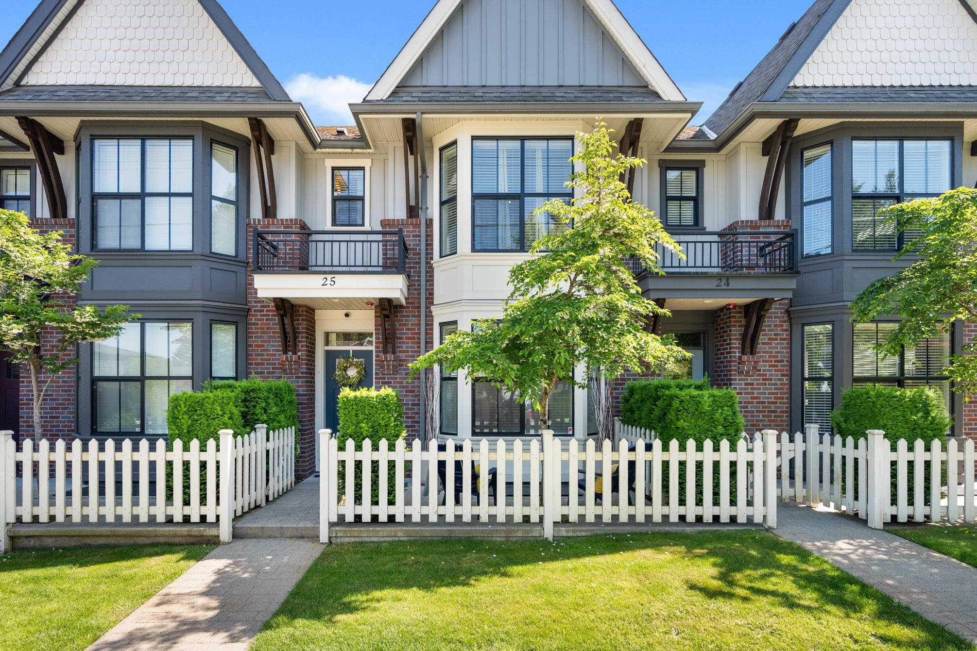 25 33460 LYNN AVENUE, R3129997, BC,