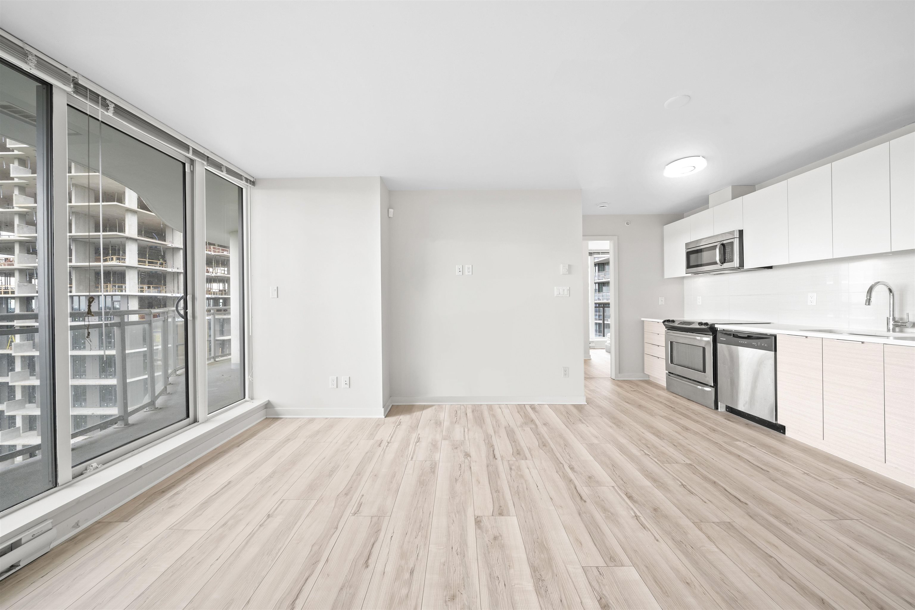 1801 13303 CENTRAL AVENUE, R3130003, BC,