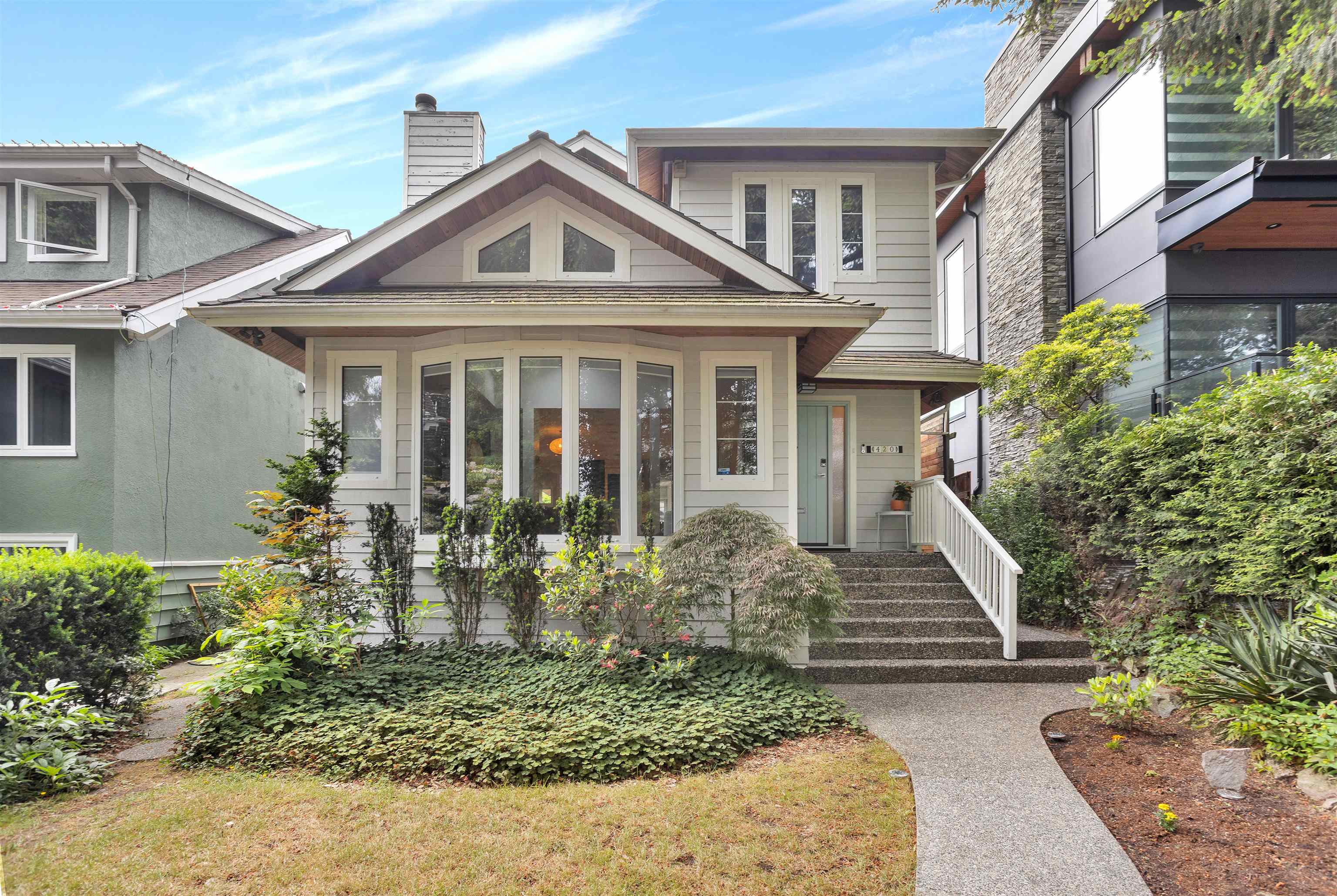 420 W 17TH AVENUE, Vancouver BC V5Y 2A2, R3130179, BC,