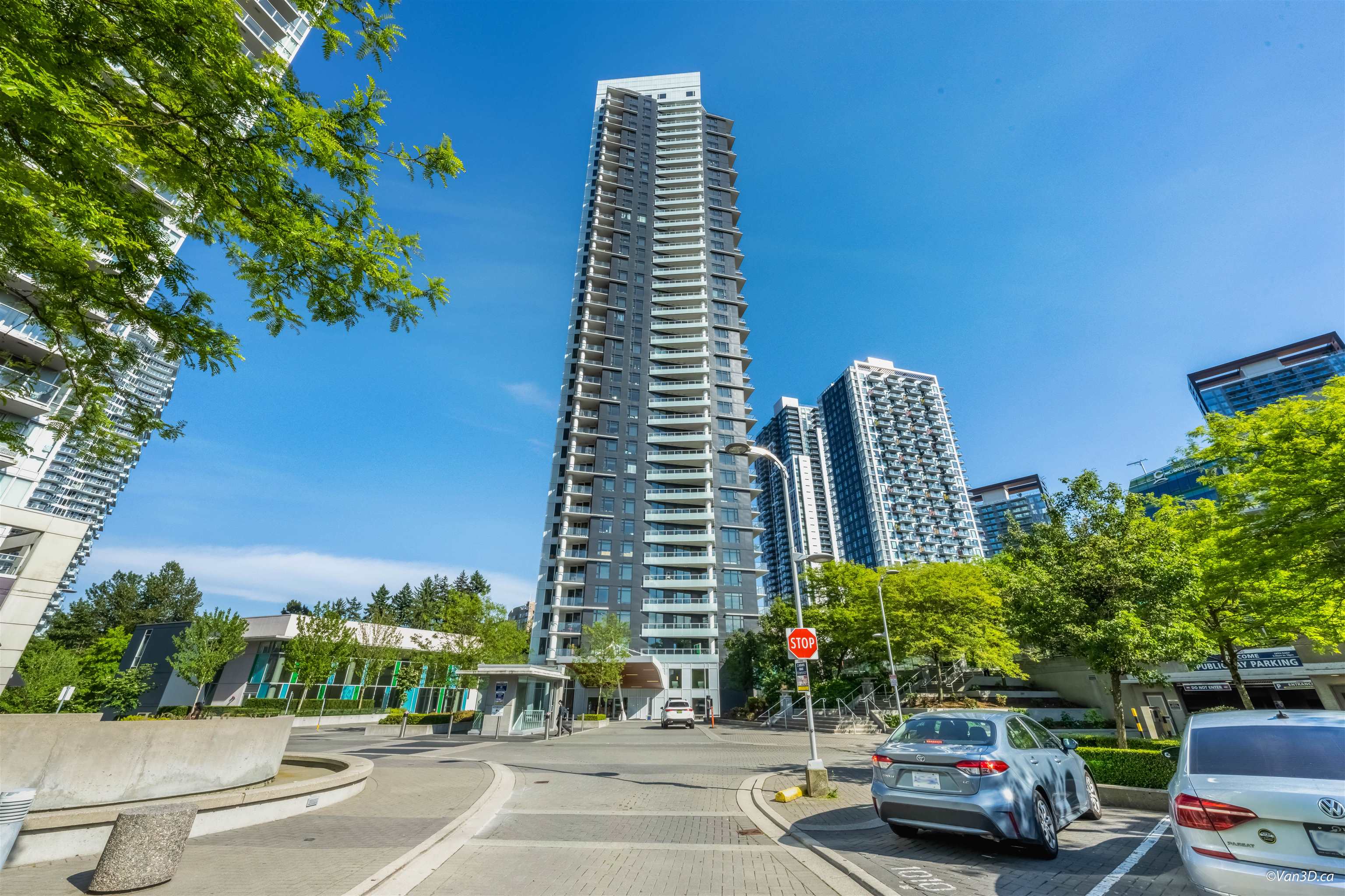 2404 9887 WHALLEY BOULEVARD, R3130304, BC,