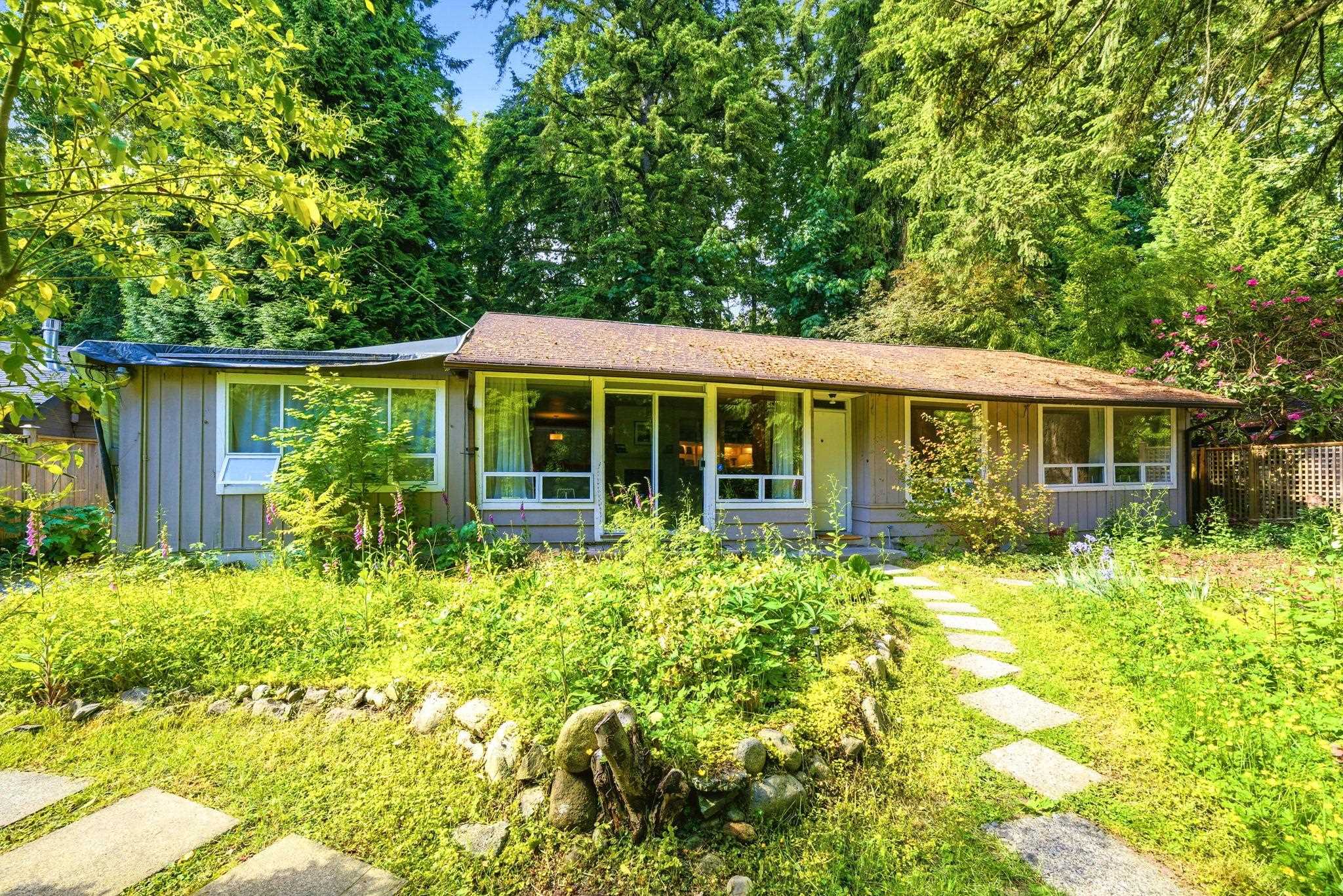 1463 AVONLYNN CRESCENT, North Vancouver BC V7J 2V2, R3130389, BC,