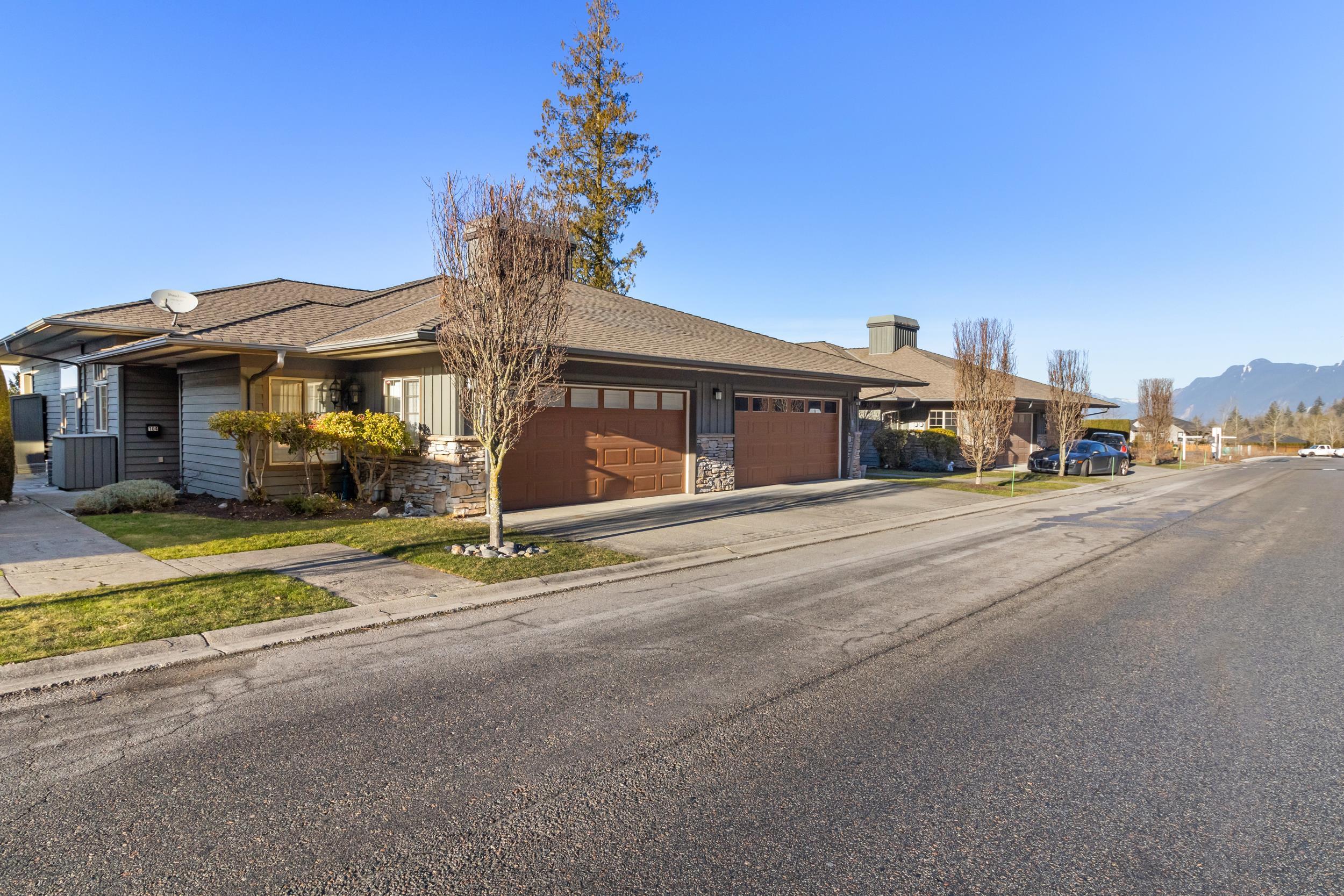 104 51096 FALLS COURT, R3130528, BC,
