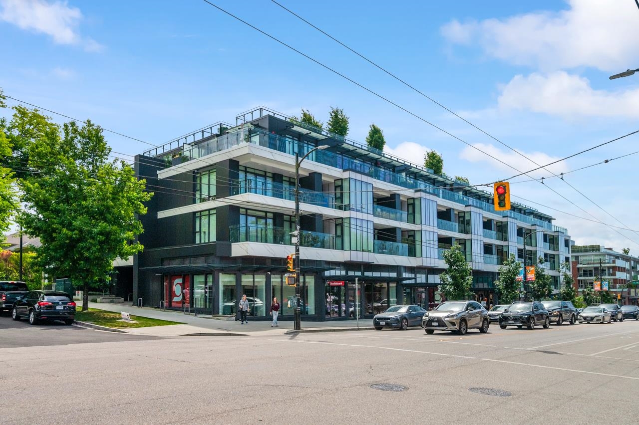 201 3596 28TH AVENUE, R3130615, BC,