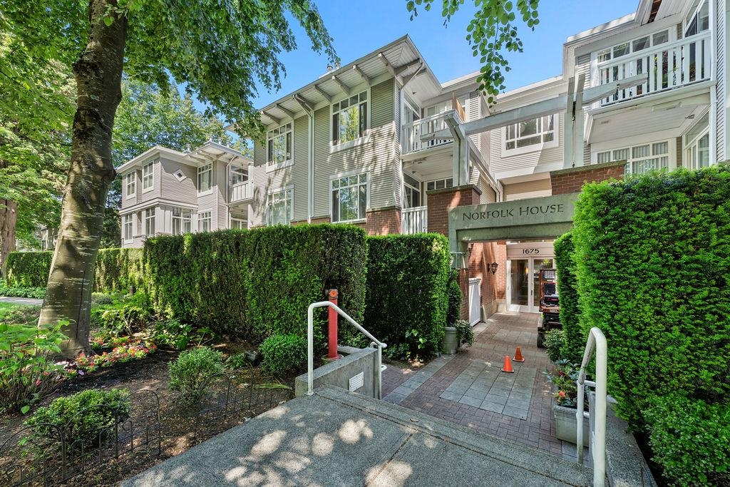 313 1675 10TH AVENUE, R3130712, BC,