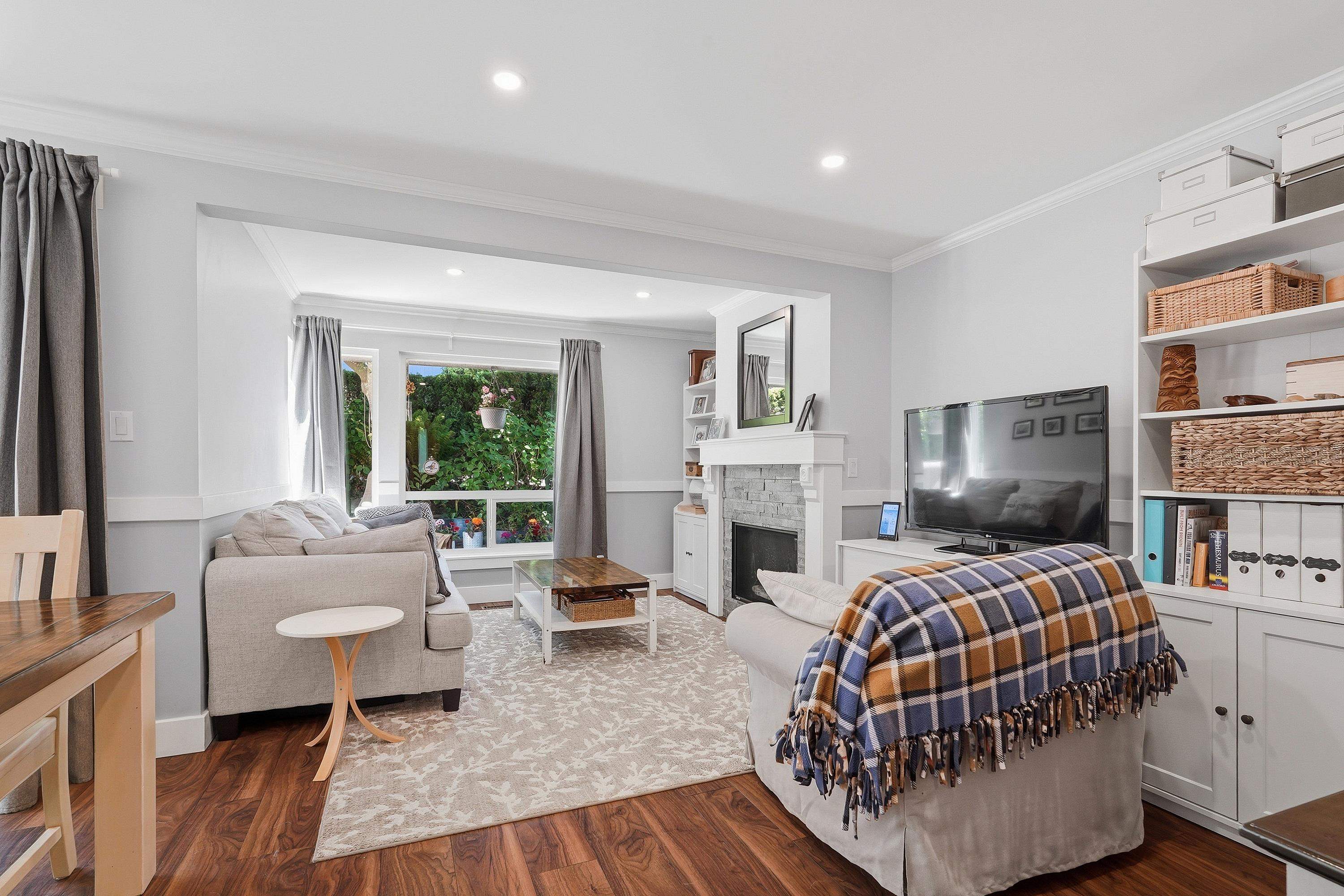 15913 ALDER PLACE, Surrey BC V4A 5J1, R3130713, BC,