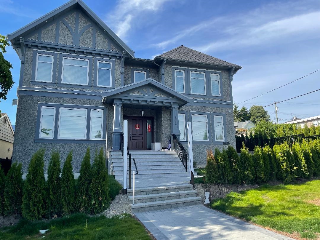 402 west 24 STREET, North Vancouver BC V7M 2W9, R3130790, BC,