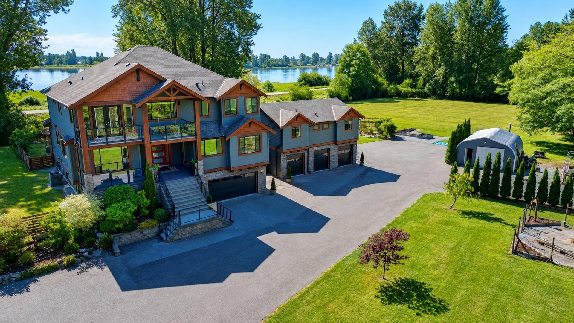 300 LAURIER AVENUE, Port Coquitlam BC V3E 2G1, R3130884, BC,