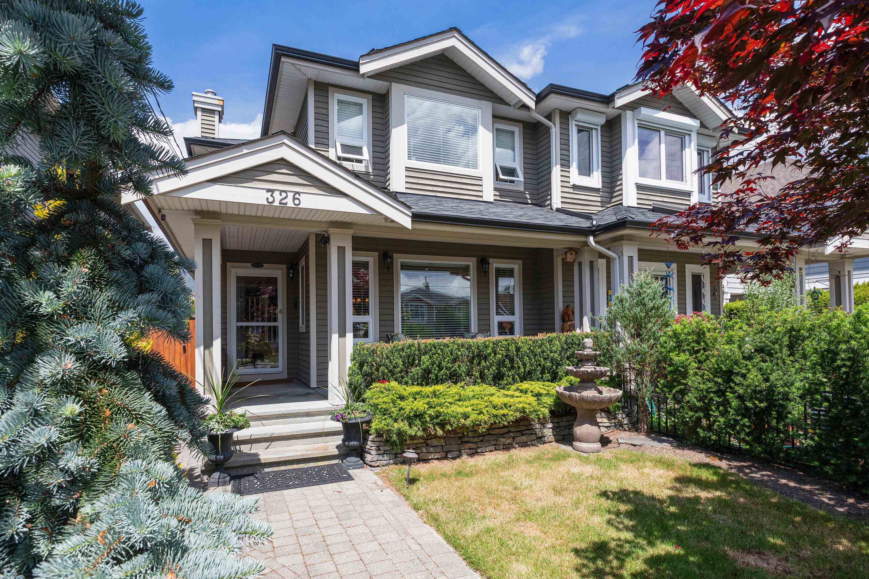 326 E 12TH STREET, North Vancouver BC V7L 2J9, R3131154, BC,