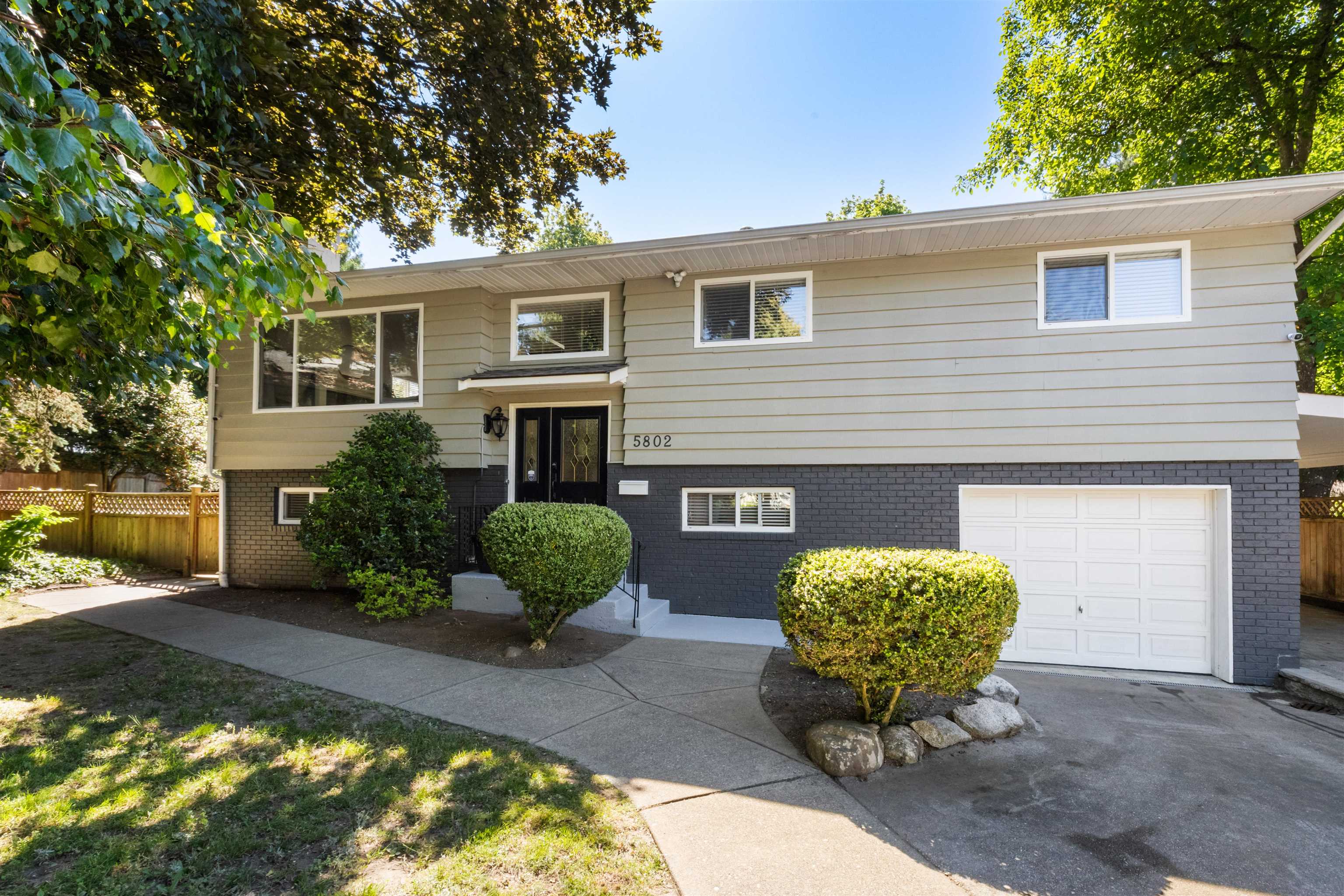 5802 ANGUS PLACE, Surrey BC V3S 4W5, R3131227, BC,