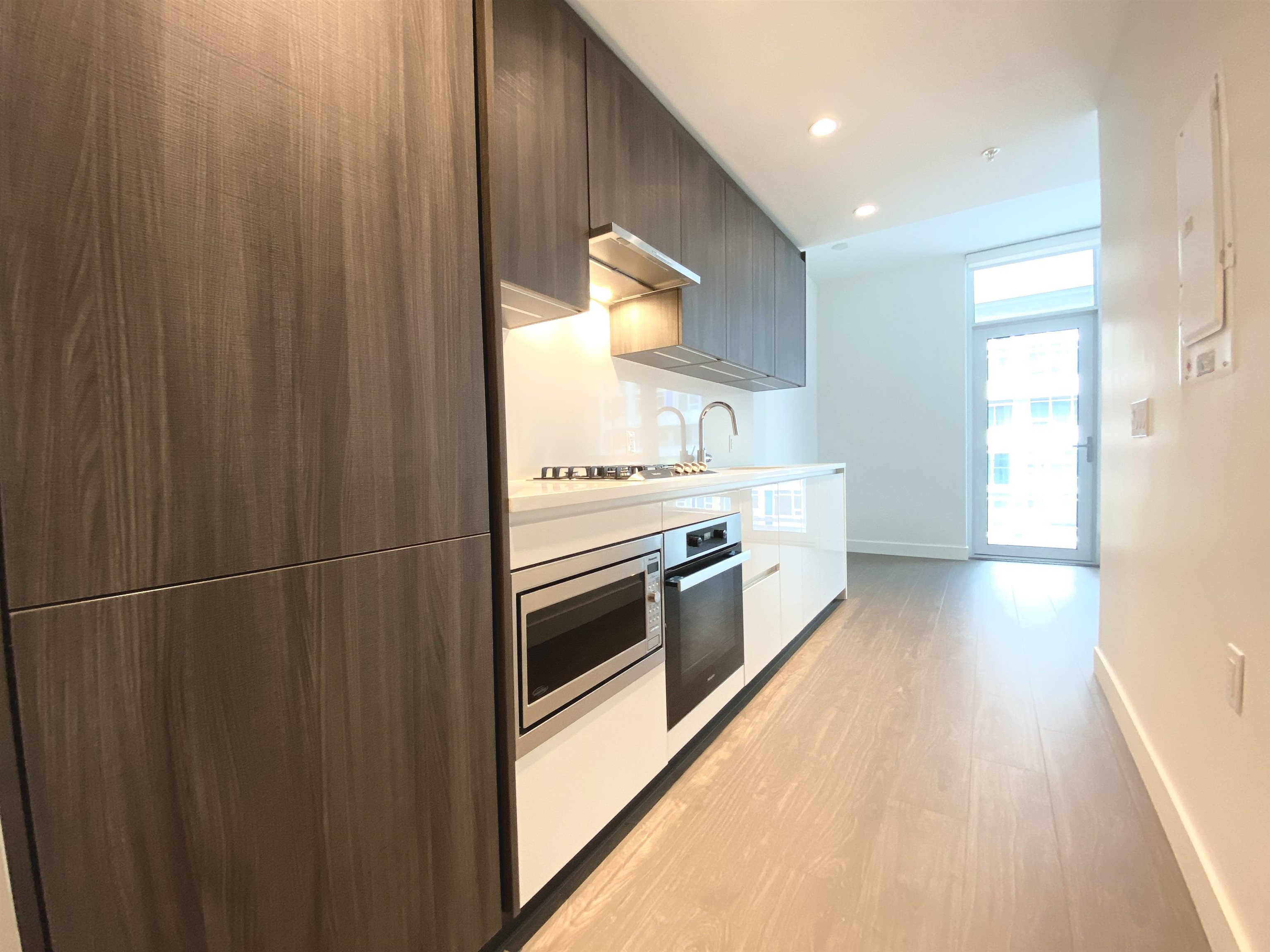10xx 6320 NO 3 ROAD, R3131511, BC,
