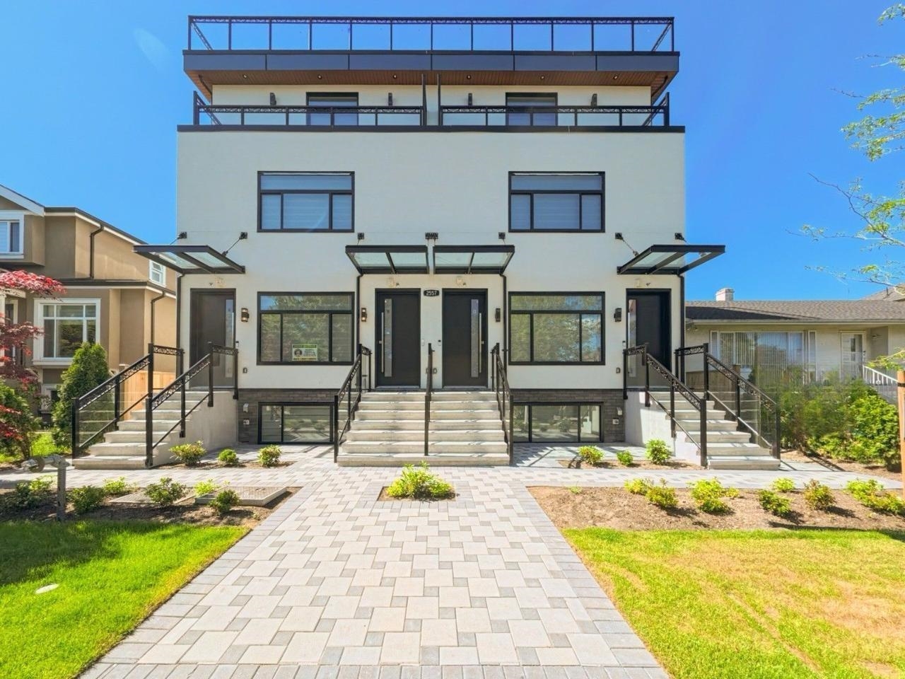 4 2557 KING EDWARD AVENUE, R3131616, BC,