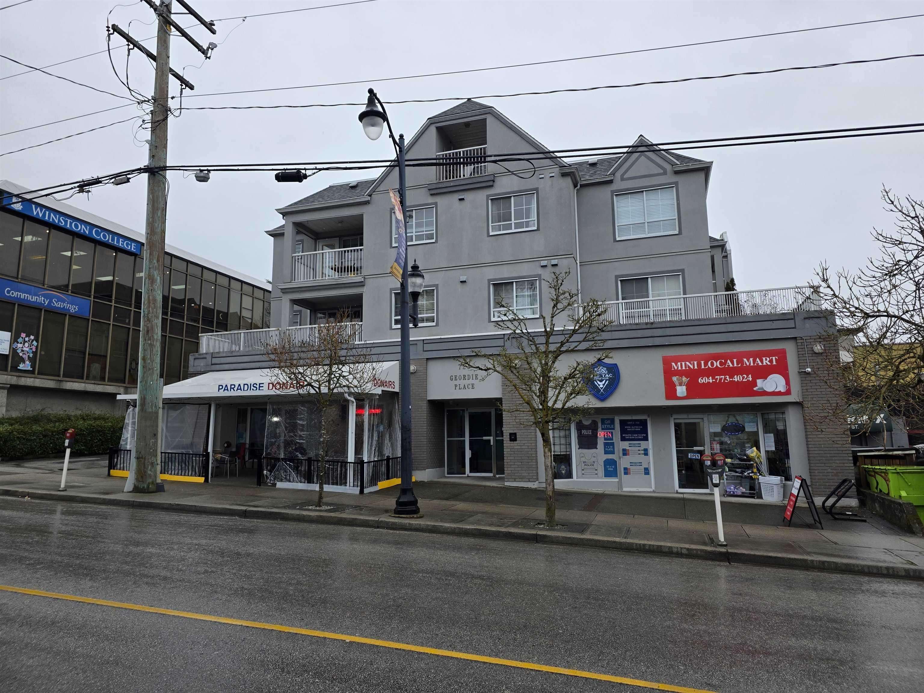 302 723 TWELFTH STREET, R3131691, BC,