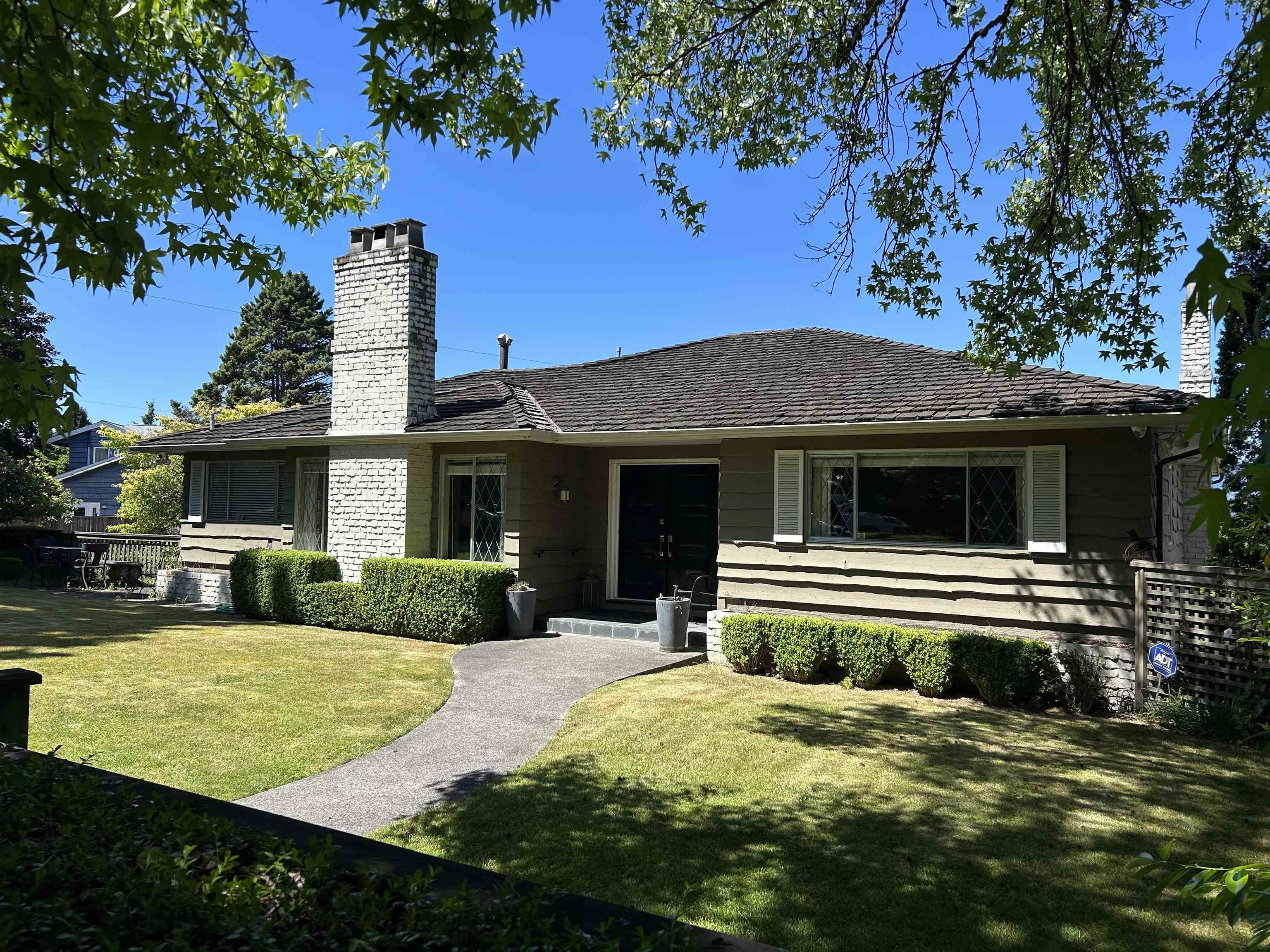 2291 W 32ND AVENUE, Vancouver BC V6L 2B1, R3131743, BC,