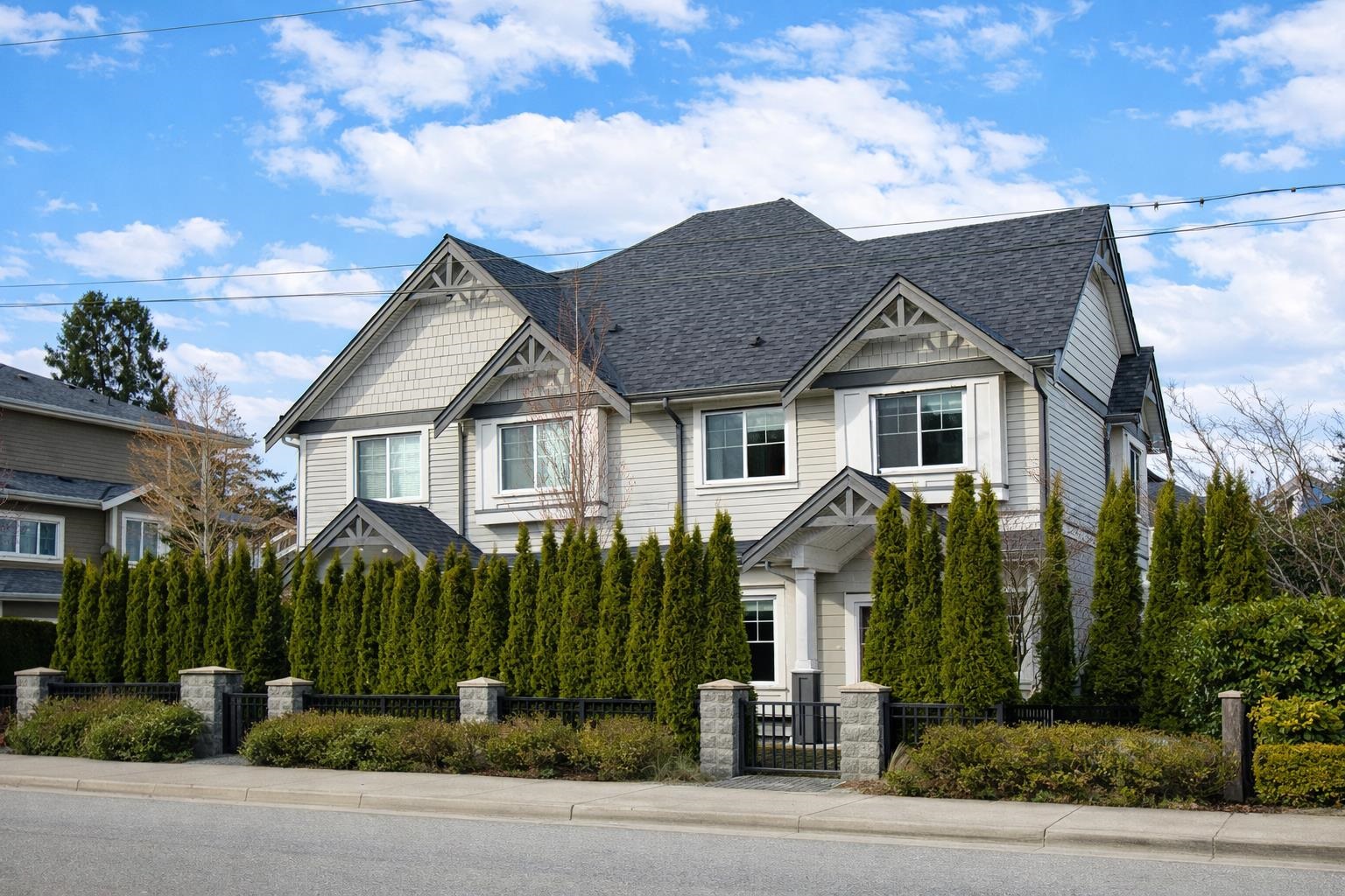 2 8477 WILLIAMS ROAD, R3131781, BC,