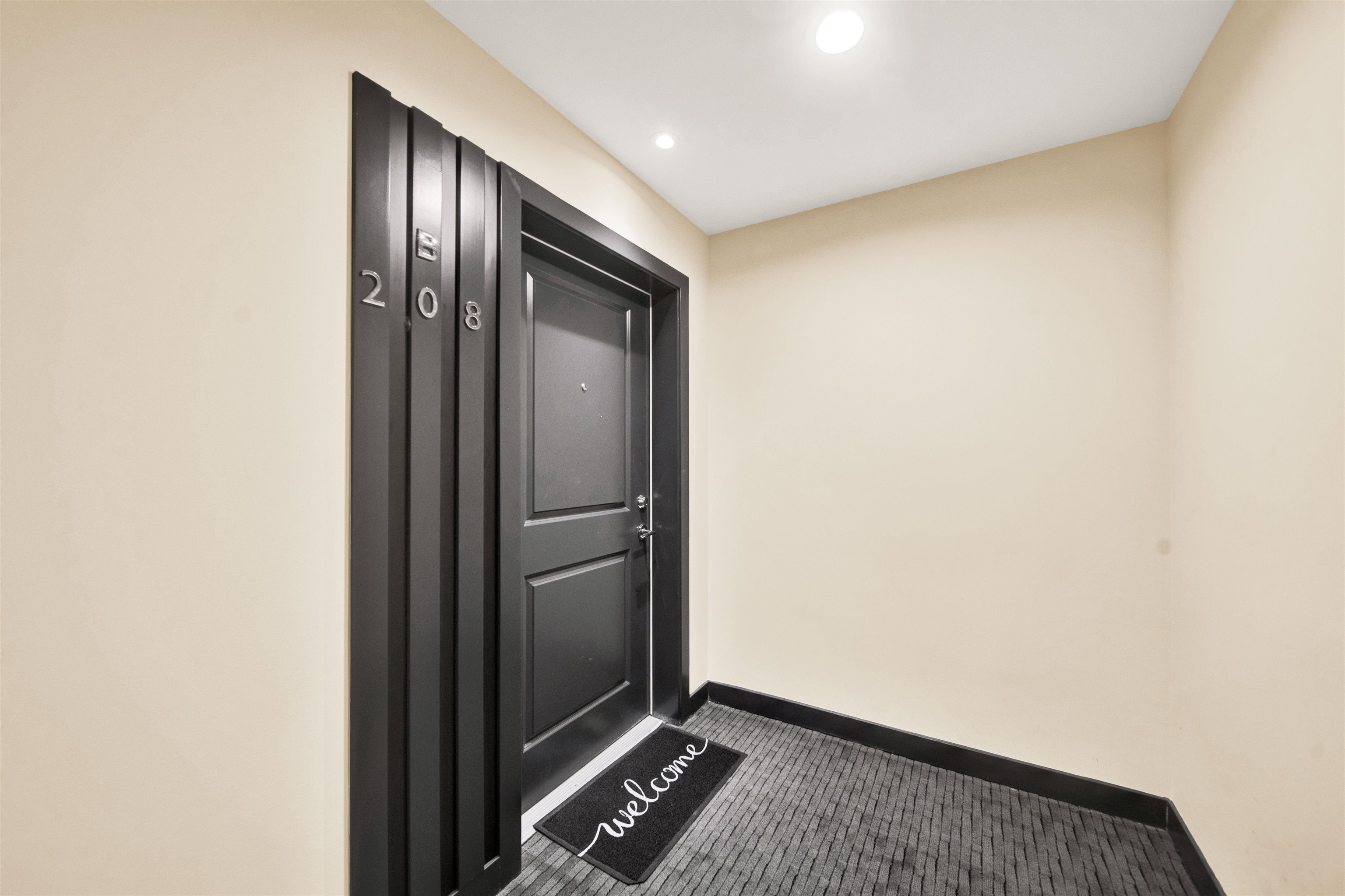B208 20834 80 AVENUE, R3131891, BC,