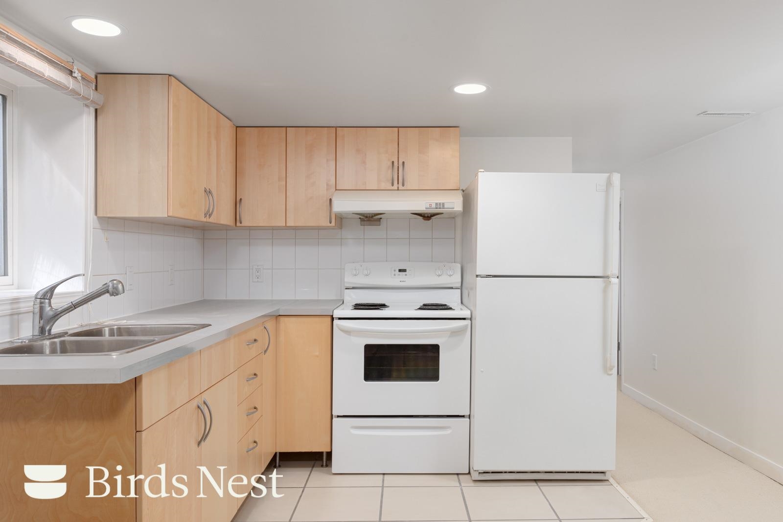 Lower 2910 24TH AVENUE, R3131908, BC,