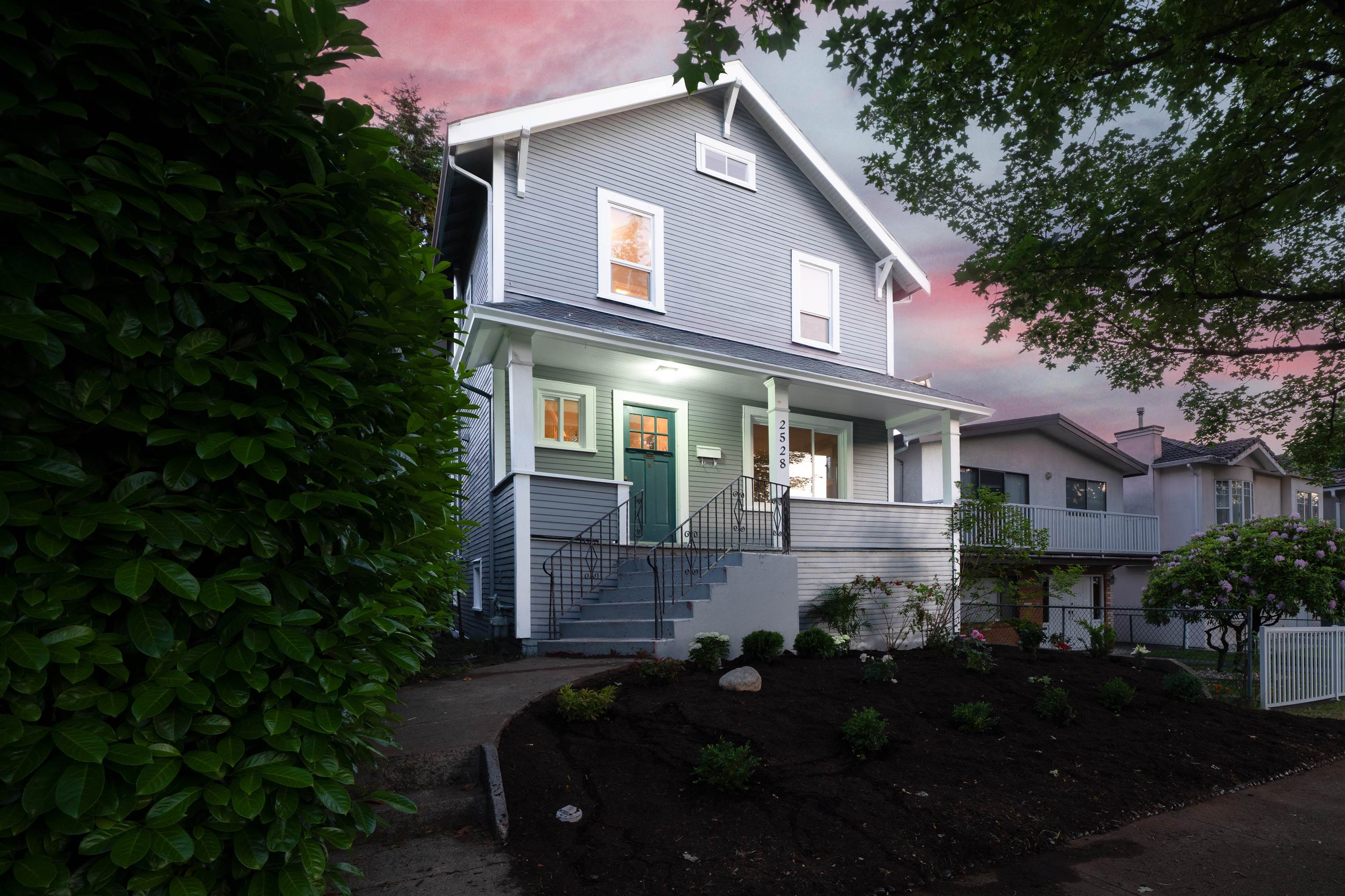 2528 ADANAC STREET, Vancouver BC V5K 2M5, R3132060, BC,
