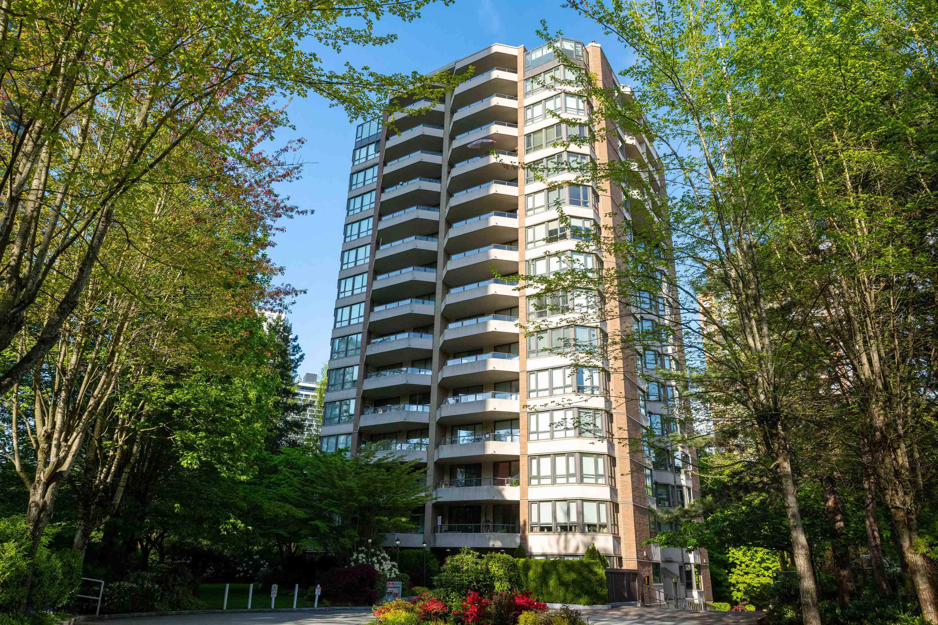 #1503 6152 KATHLEEN AVENUE, R3132105, BC,
