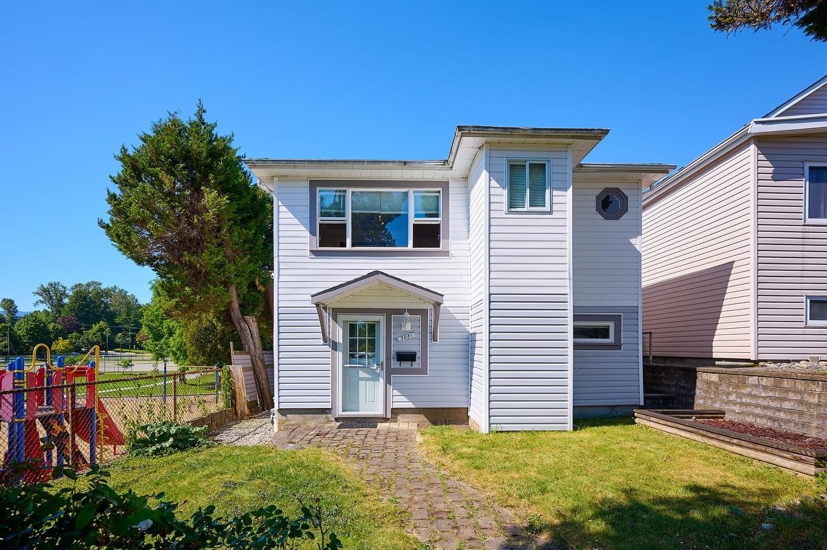 3081 E GEORGIA STREET, Vancouver BC V5K 2K8, R3132196, BC,