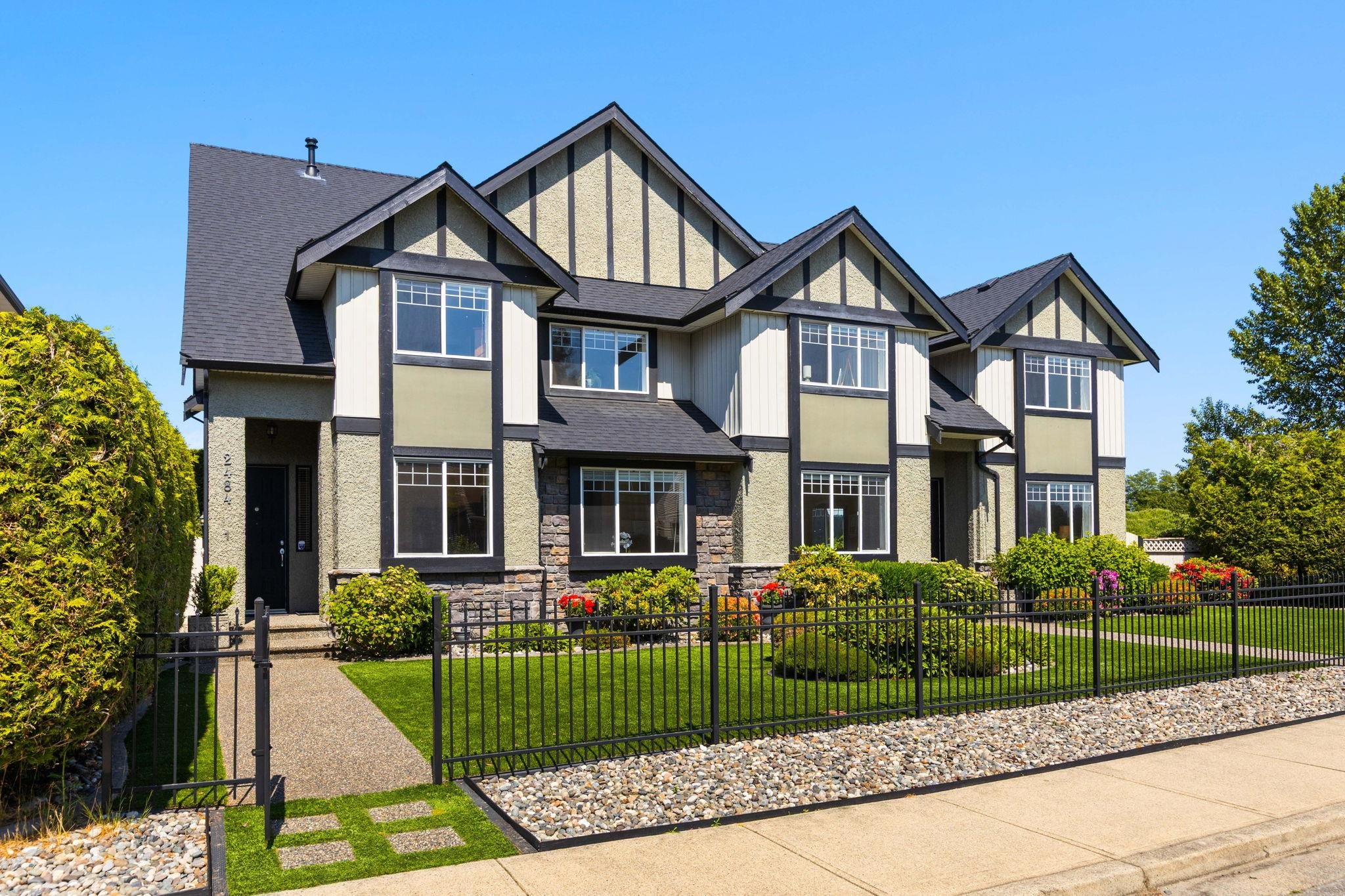 A 2484 NILE GATE, R3132218, BC,