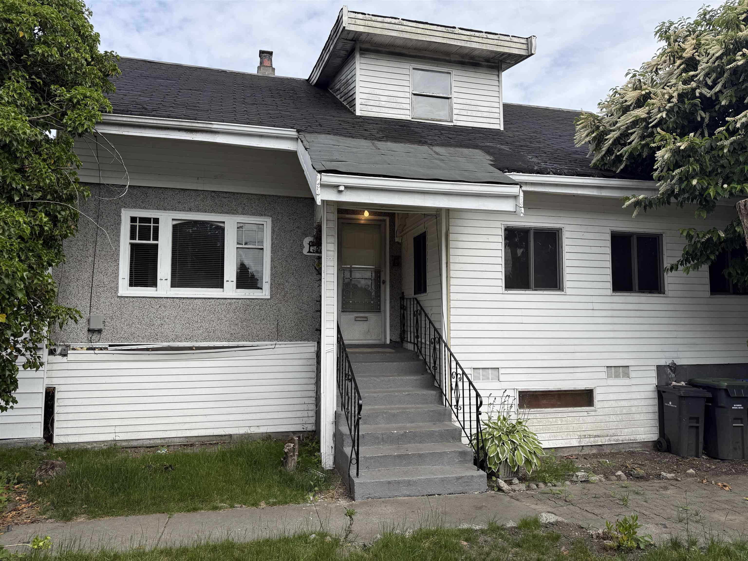 220 DEVOY STREET, New Westminster BC V3L 4E7, R3132315, BC,