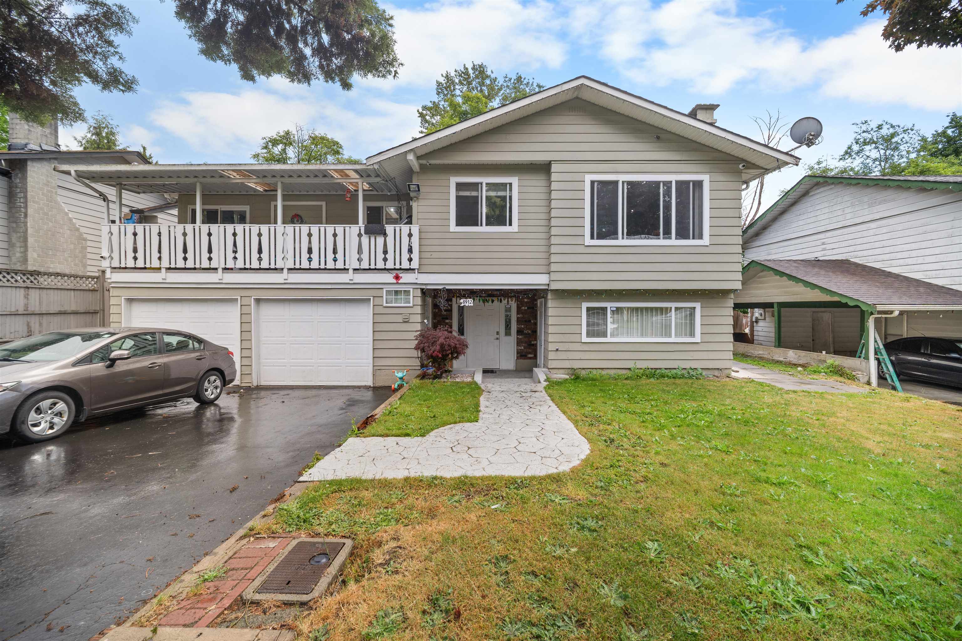 8912 URSUS CRESCENT, Surrey BC V3V 6L4, R3132432, BC,