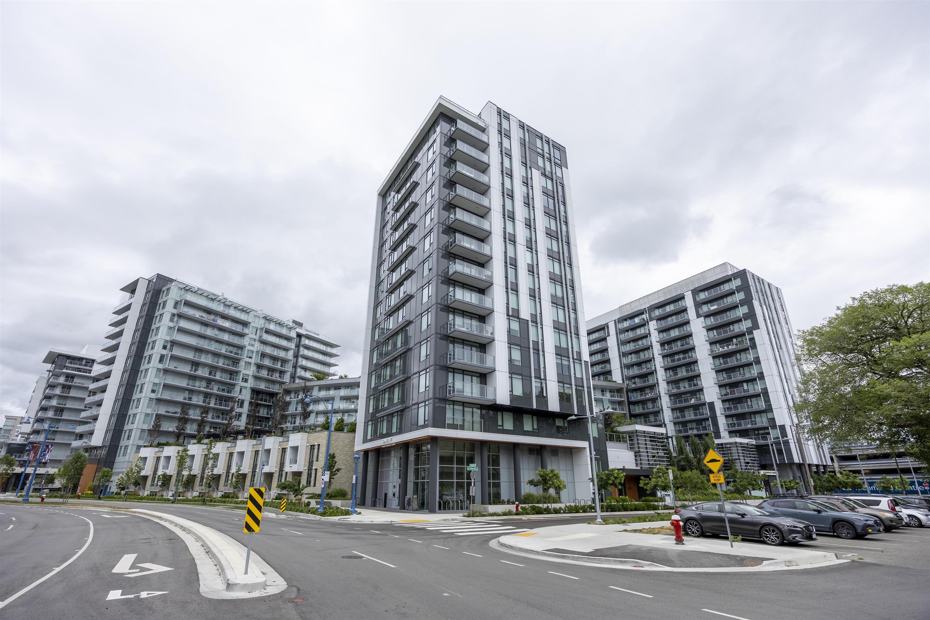 637 6808 MINORU BOULEVARD, R3132445, BC,