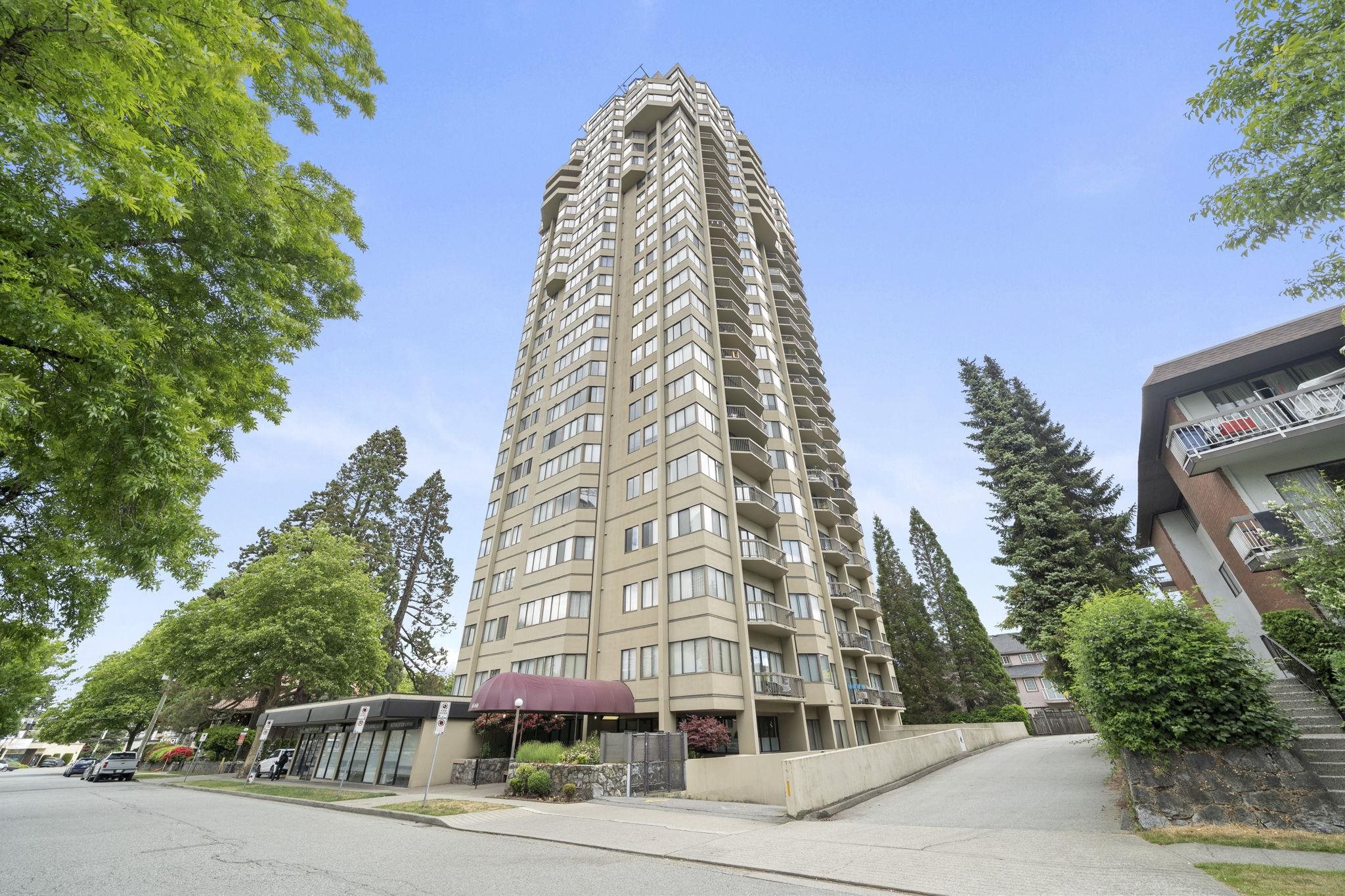 2102 6540 BURLINGTON AVENUE, R3132597, BC,
