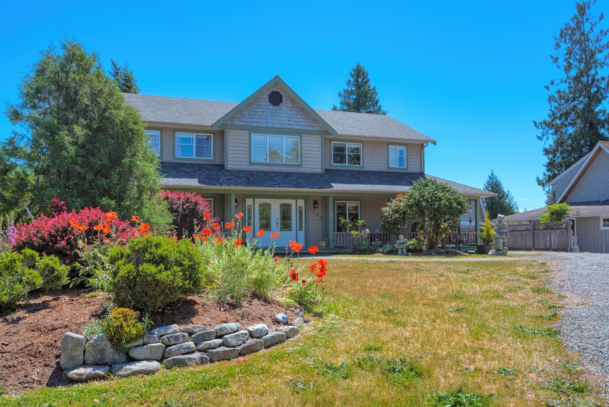 1223 SUNNYSIDE ROAD, Gibsons BC V0N 1V3, R3132609, BC,