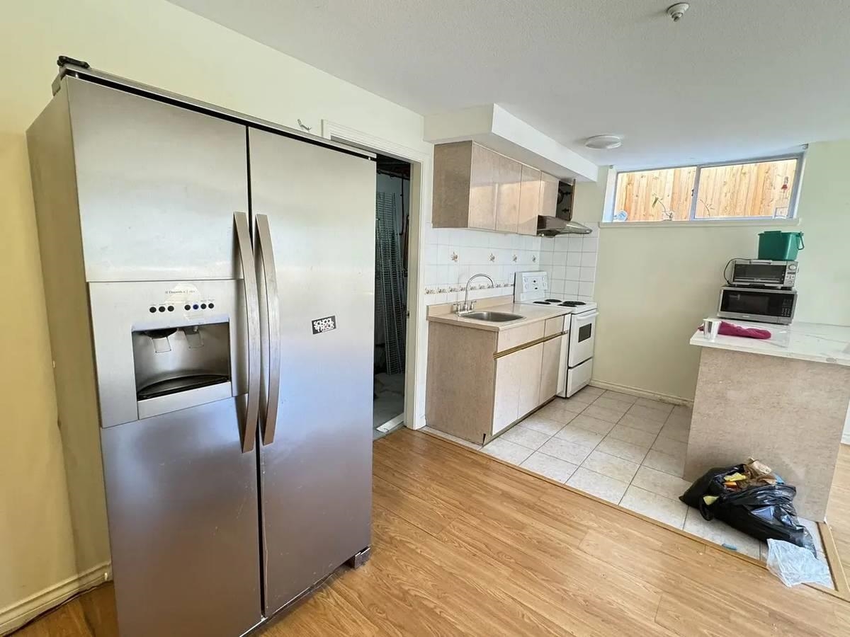 2400 WEST 19TH AVENUE, Vancouver BC V6L 1C7, R3132628, BC,