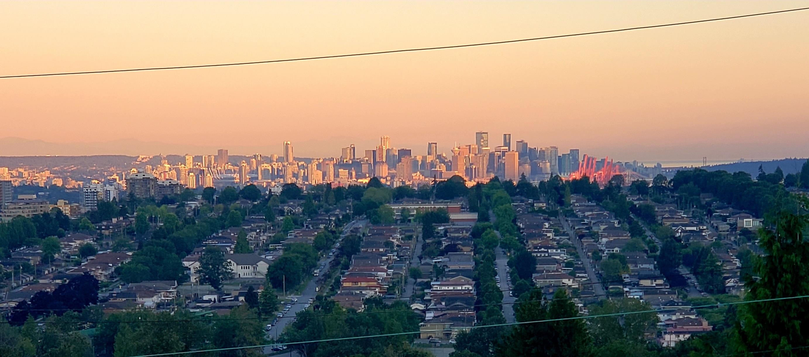 11 HYTHE AVENUE, Burnaby BC V5B 3H6, R3132765, BC,