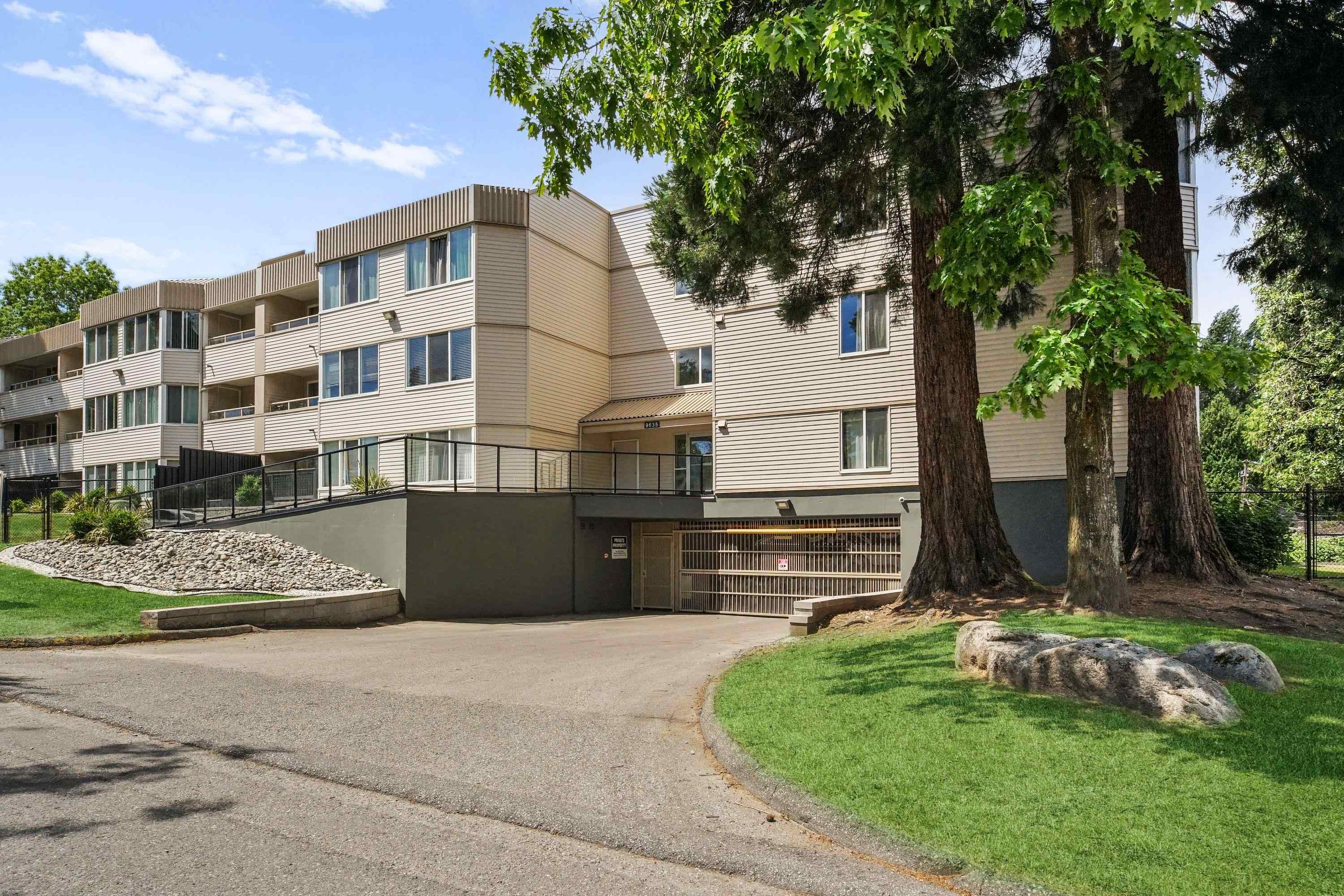 310 9635 121 STREET, R3132801, BC,