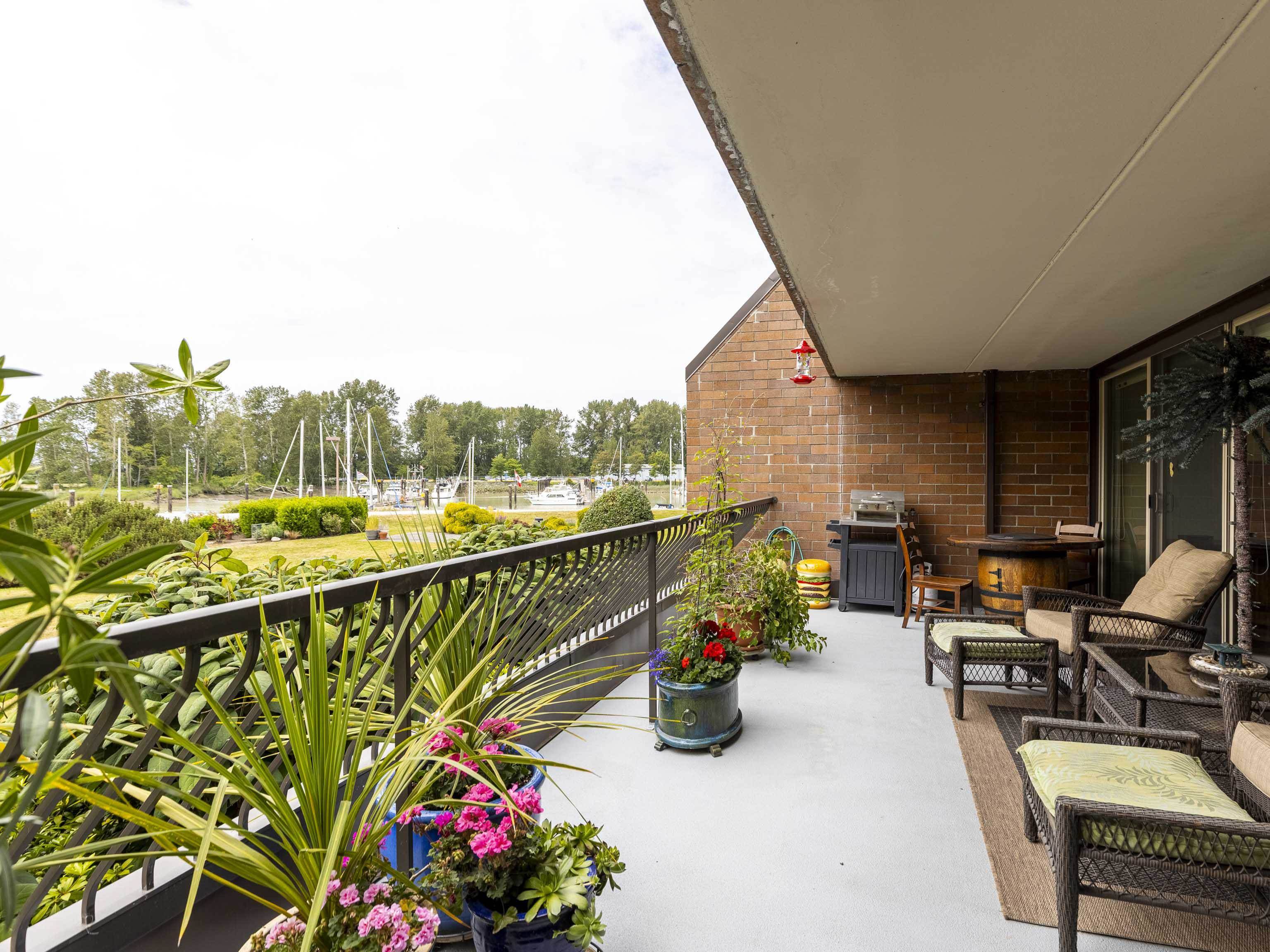 105 4815 48 AVENUE, R3132923, BC,