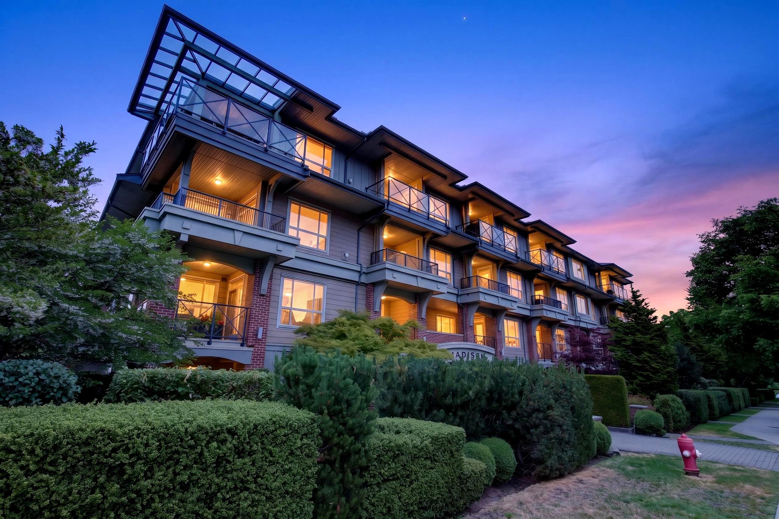 403 15357 17A AVENUE, R3133088, BC,