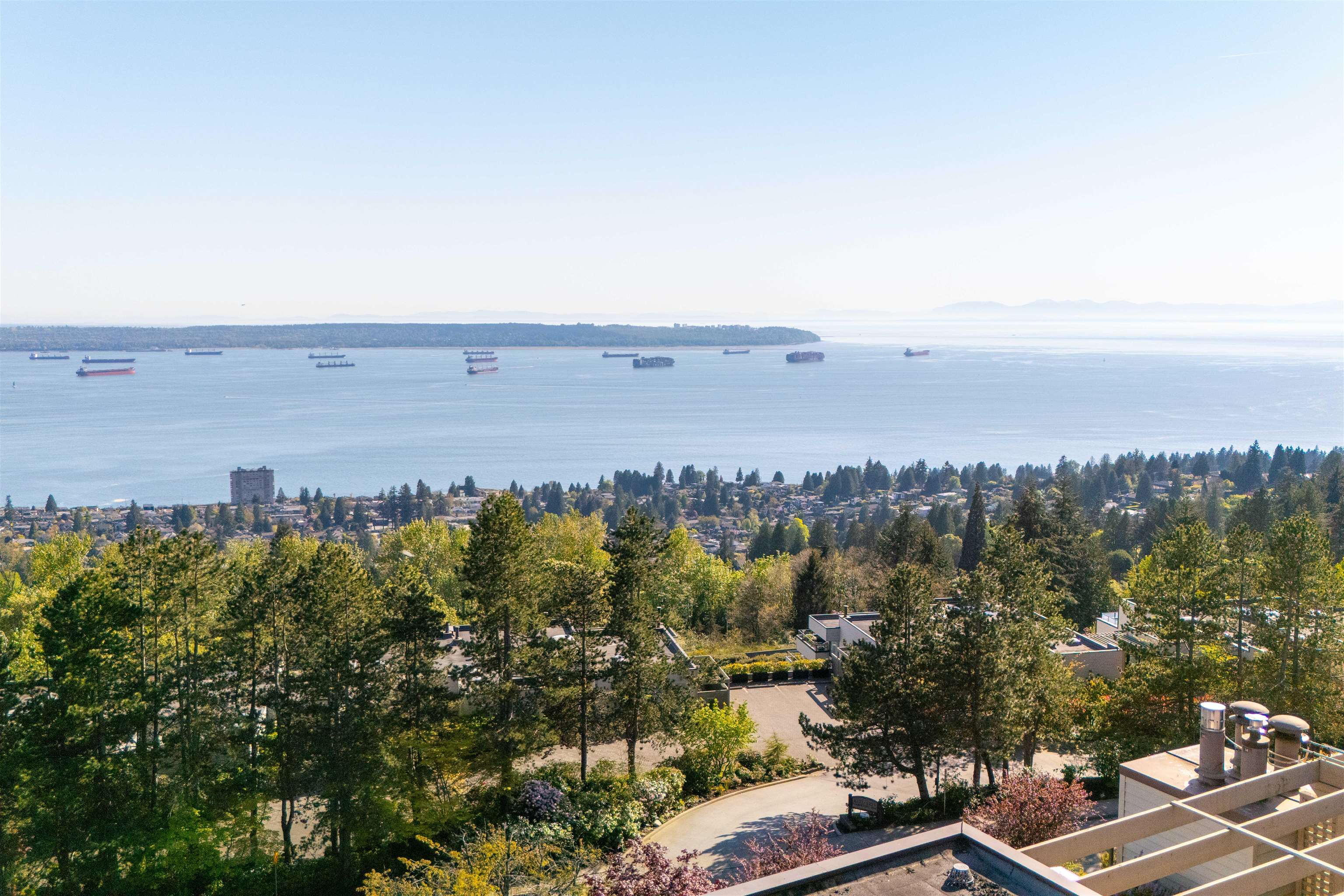 35 2236 FOLKESTONE WAY, R3133182, BC,