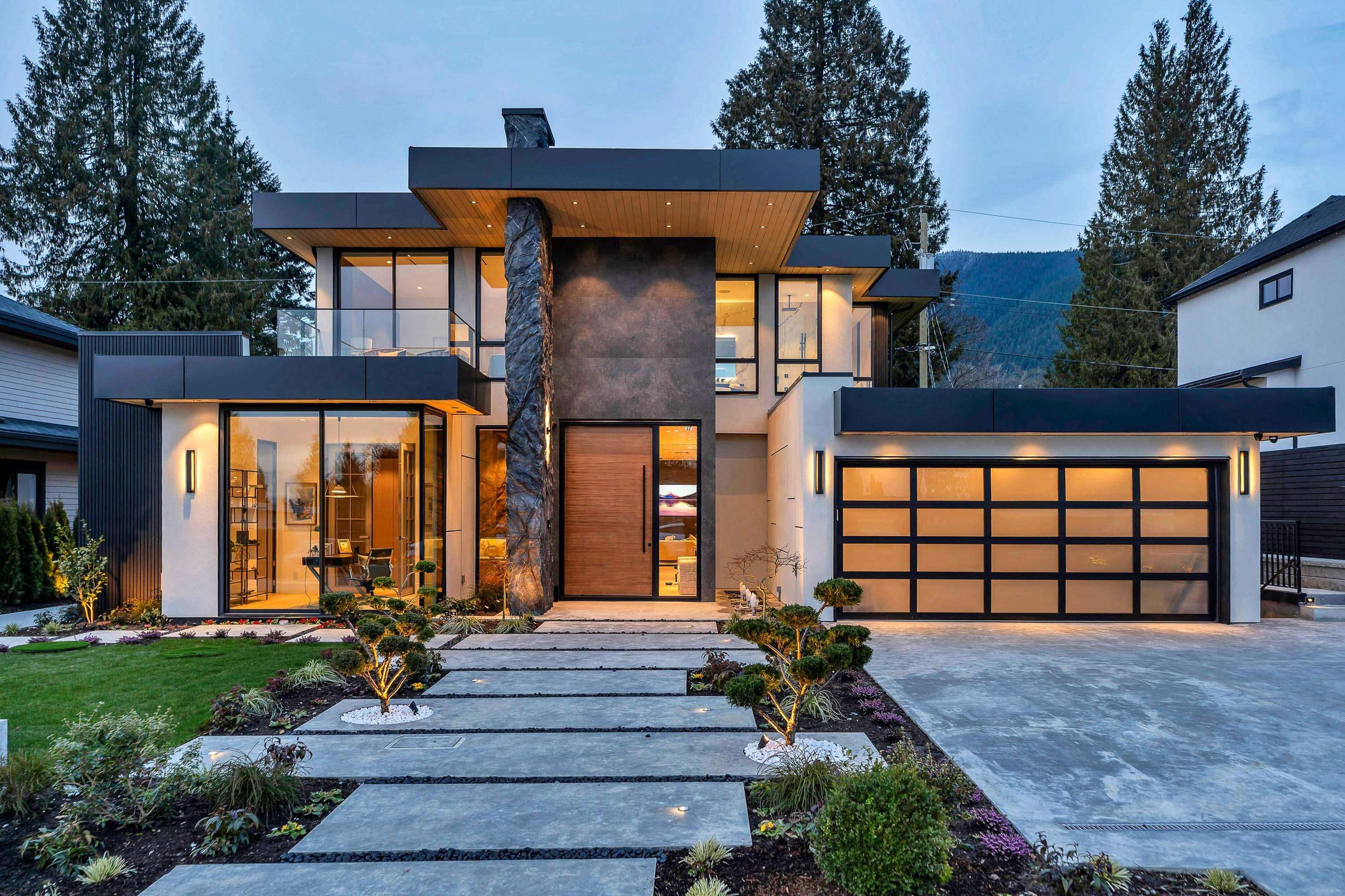 922 WENTWORTH AVENUE, North Vancouver BC V7R 1R7, R3133186, BC,