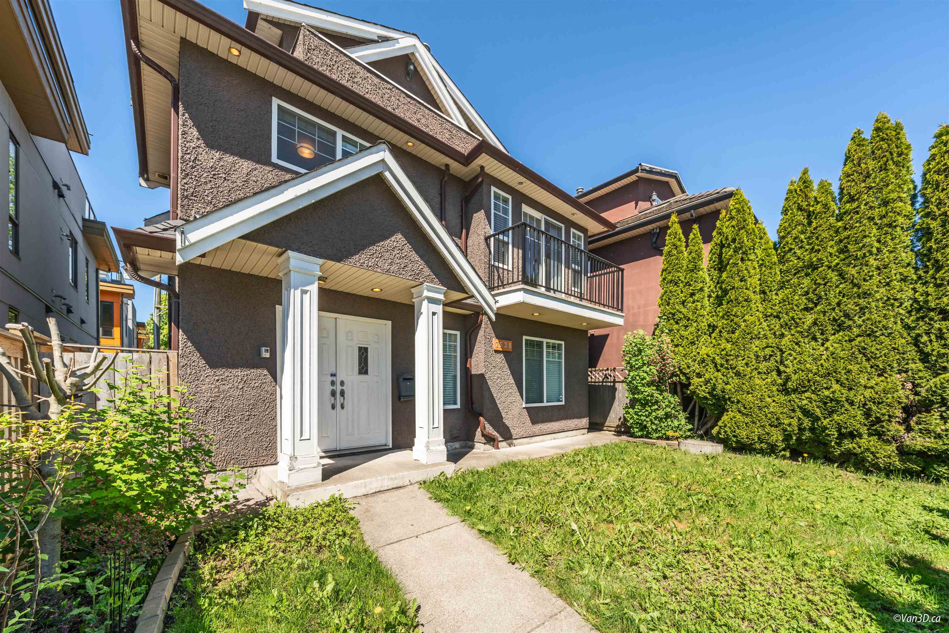 MLS® listing #R3133202 for sale located at 7531 OAK STREET, Vancouver BC V6P 4A4