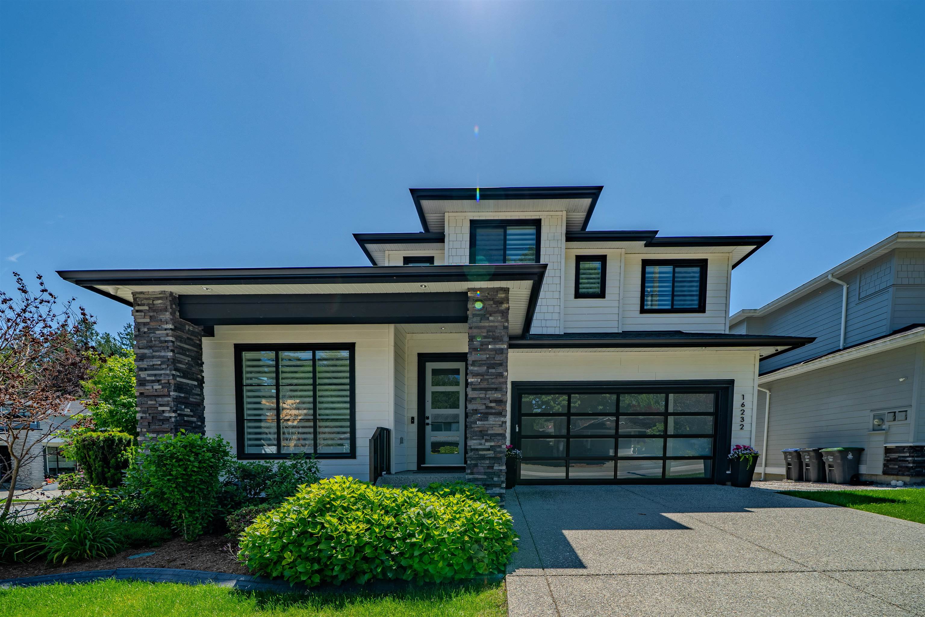 16232 10 AVENUE, Surrey BC V4A 1A8, R3133212, BC,