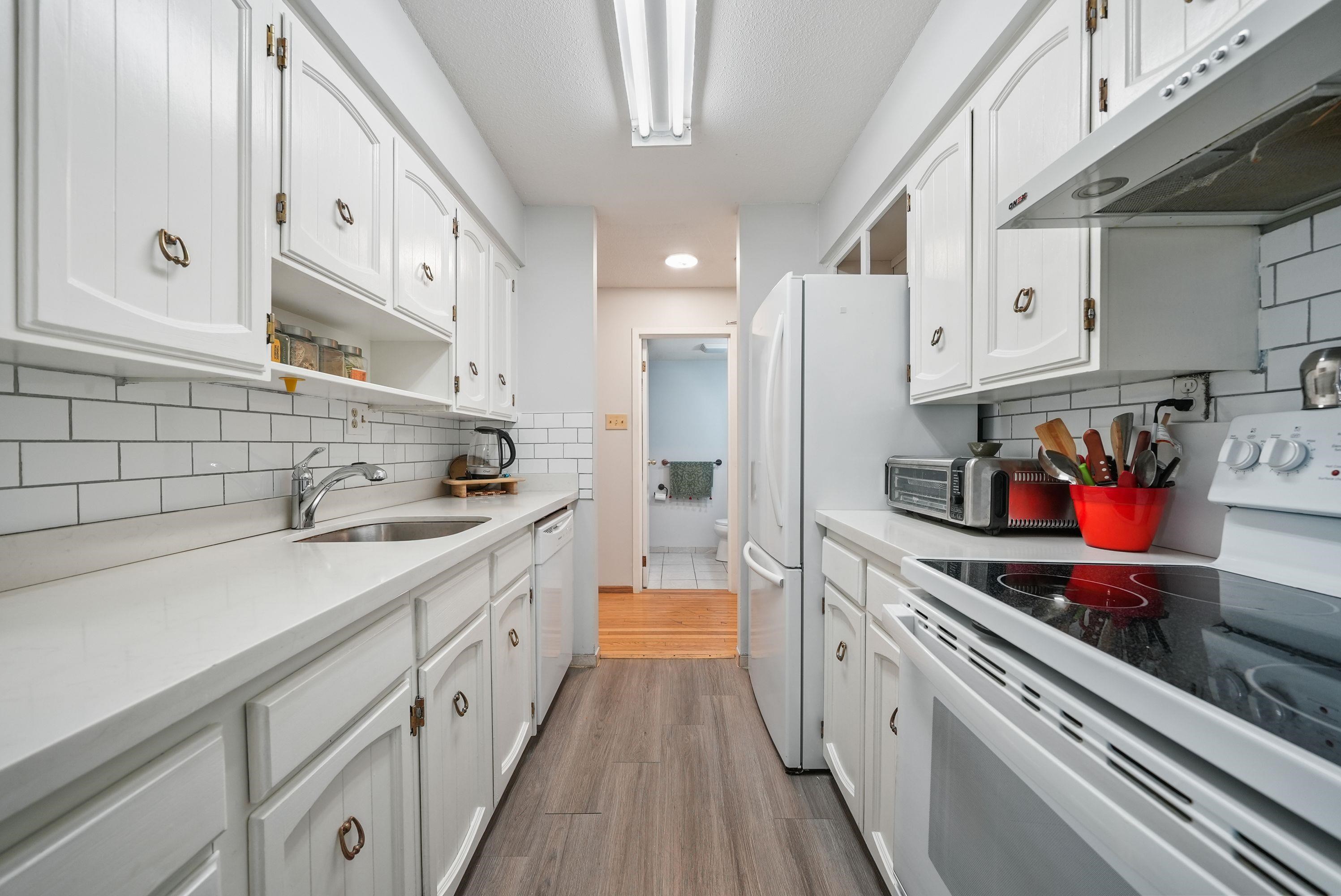 202 8770 LAUREL STREET, R3133306, BC,