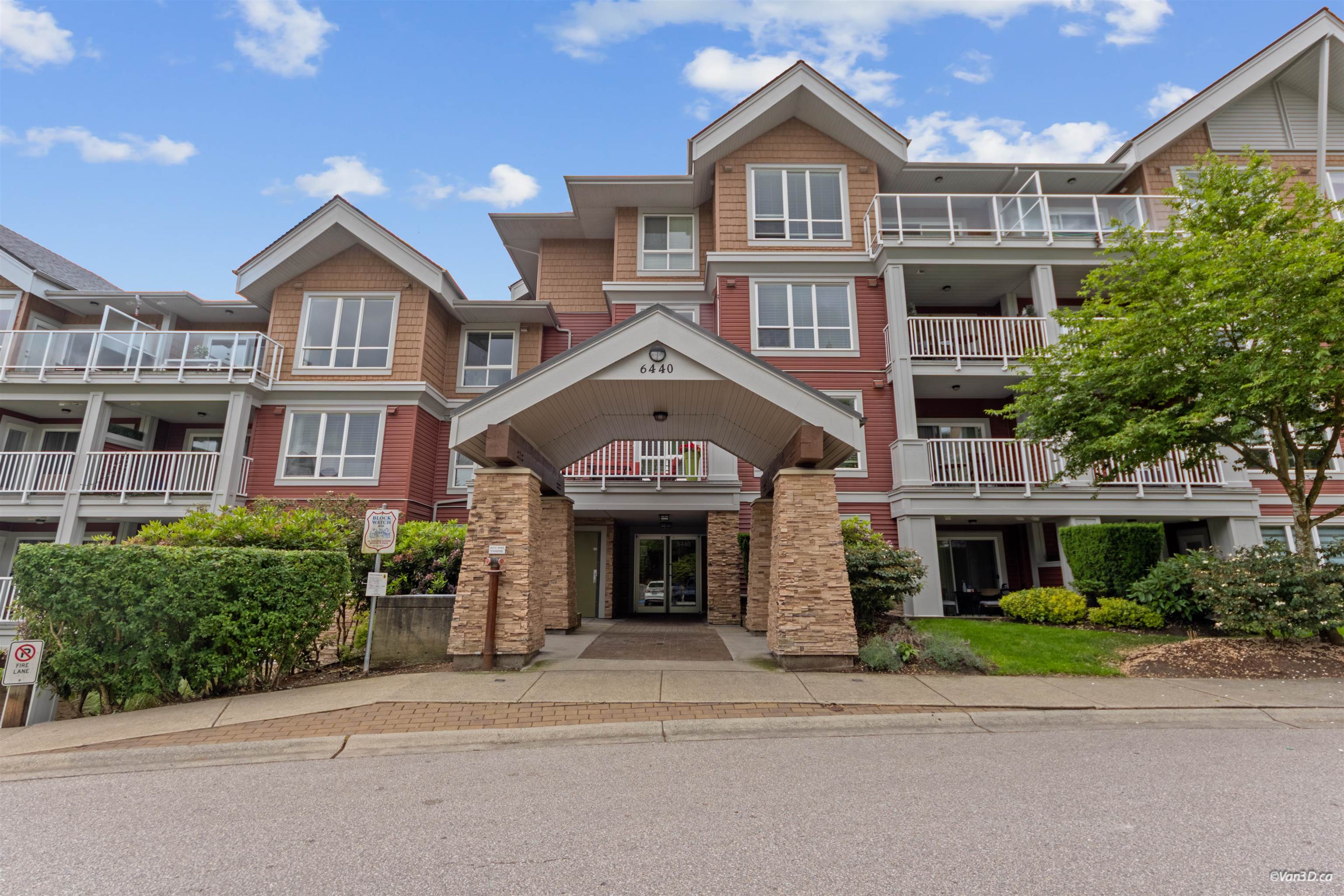 215 6440 194 STREET, R3133313, BC,