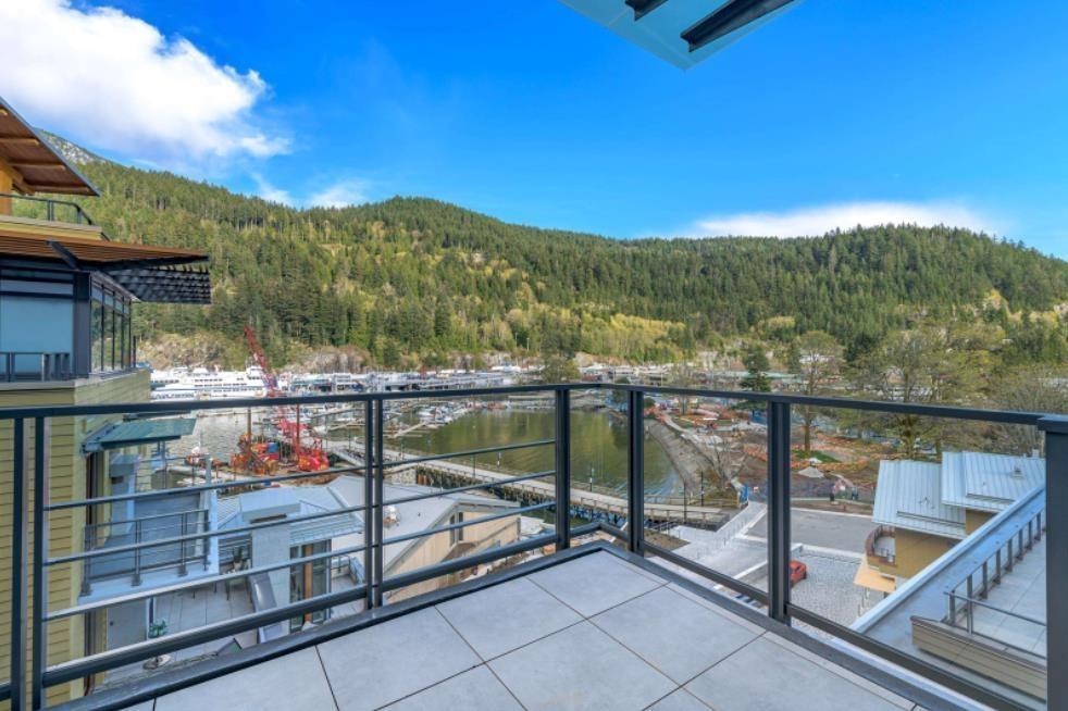 603 6699 NELSON AVENUE, R3133342, BC,