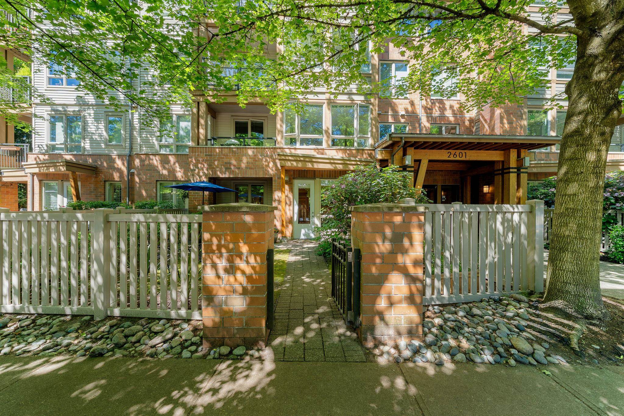 101 2601 WHITELEY COURT, R3133375, BC,
