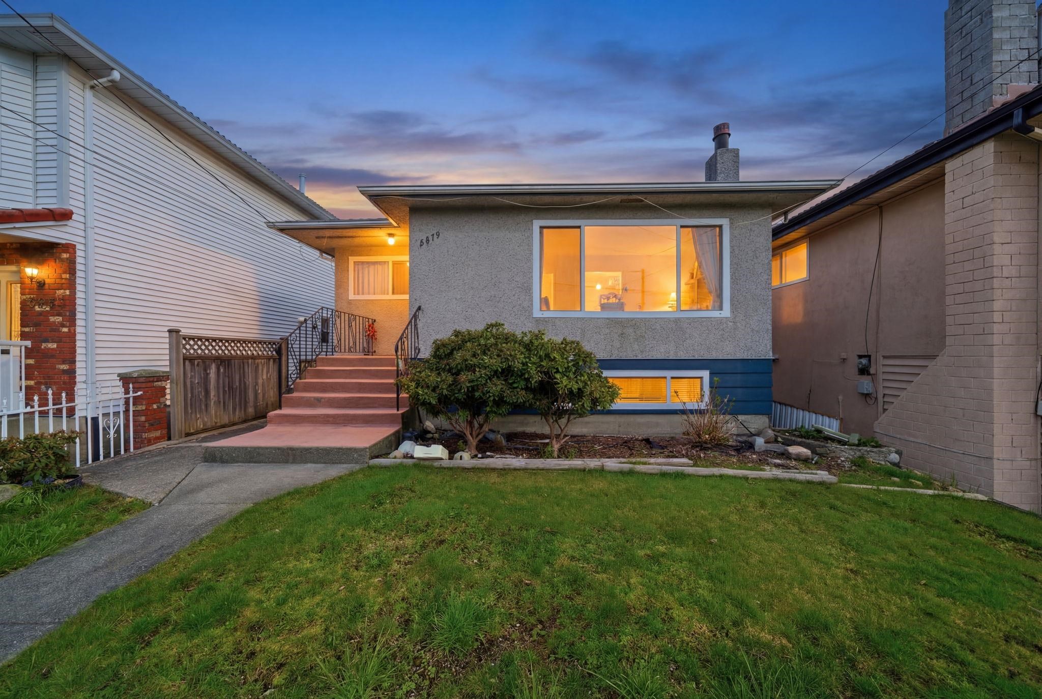 5679 CLINTON STREET, Burnaby BC V5J 2M2, R3133410, BC,