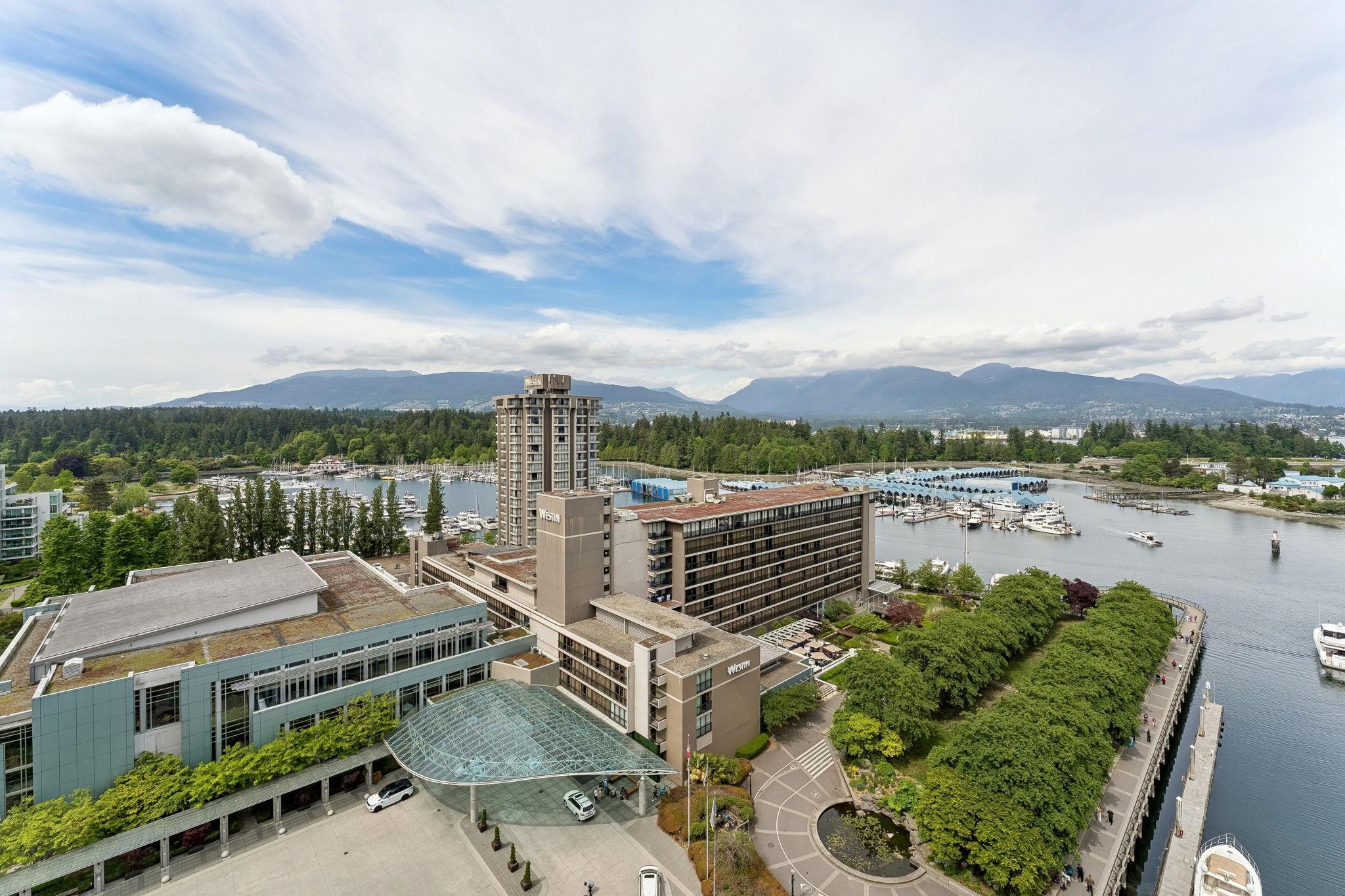 1703 560 CARDERO STREET, R3133532, BC,