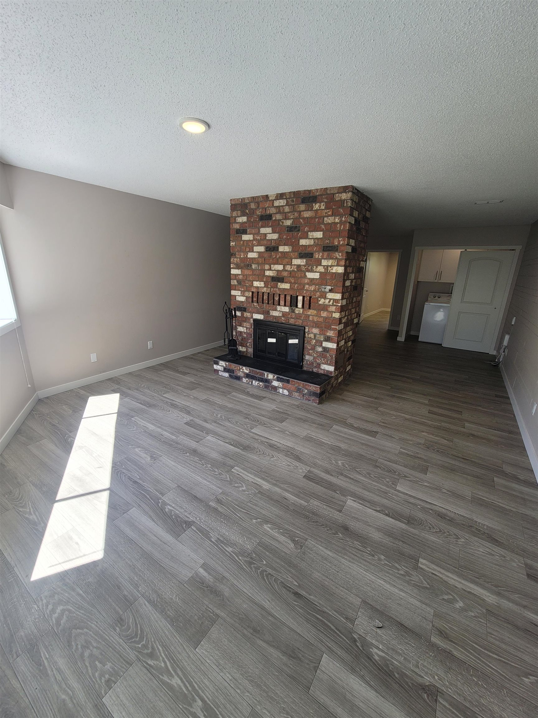 lower 15924 BUENA VISTA AVENUE, R3134067, BC,