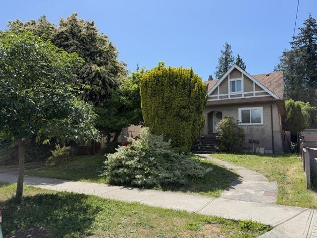 7079 WAVERLEY AVENUE, Burnaby BC V5J 4A4, R3134126, BC,